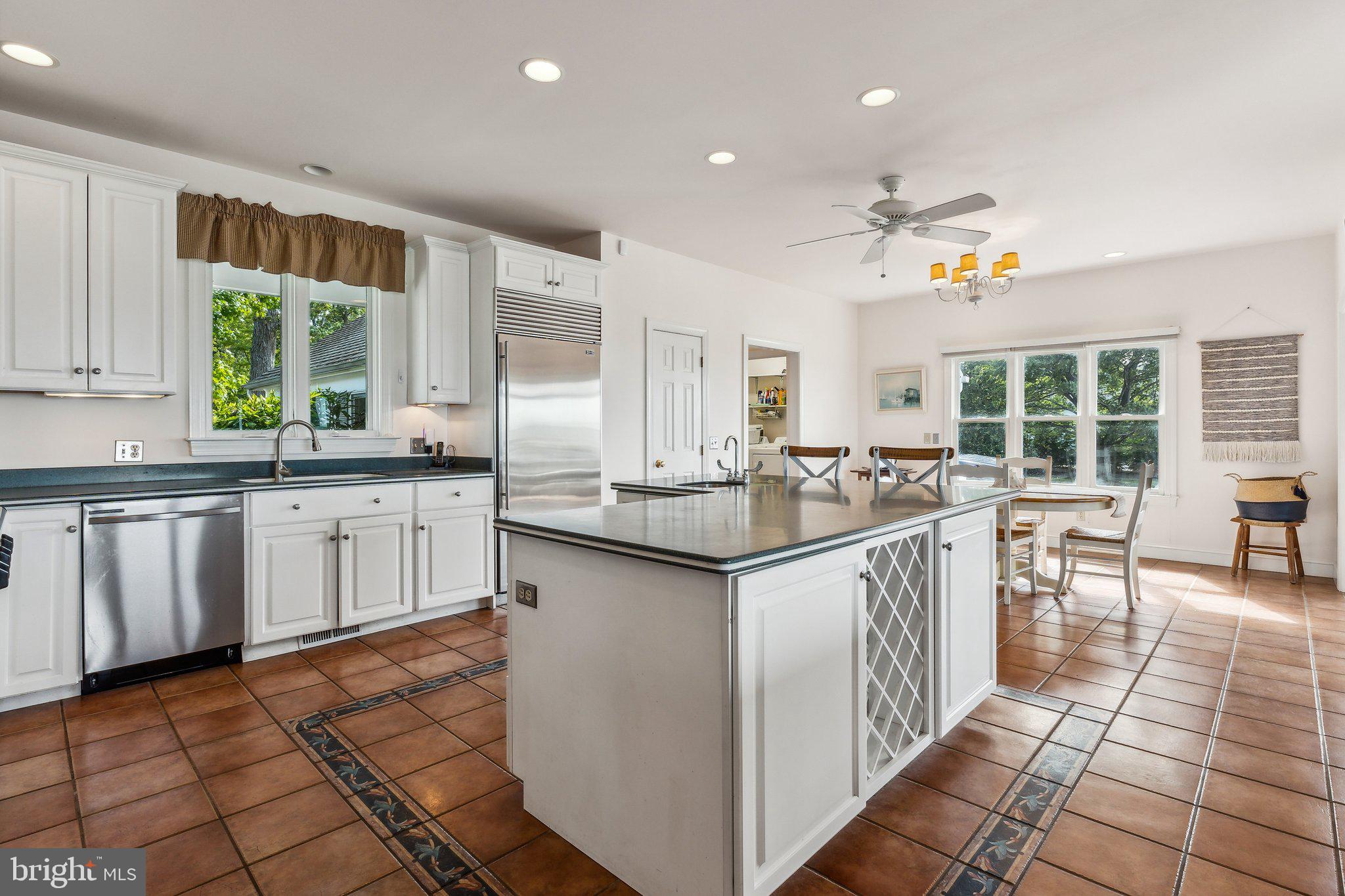 BLOODY POINT FARM - Residential
