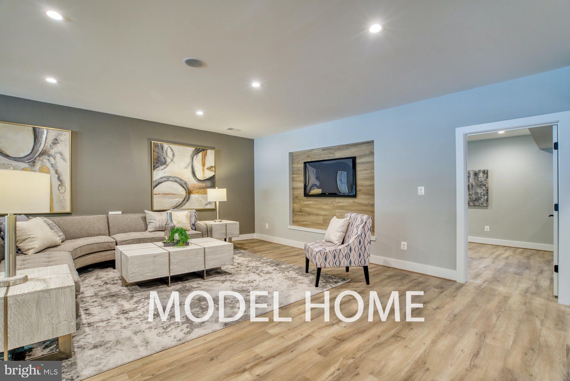 VIENNA WOODS - Residential