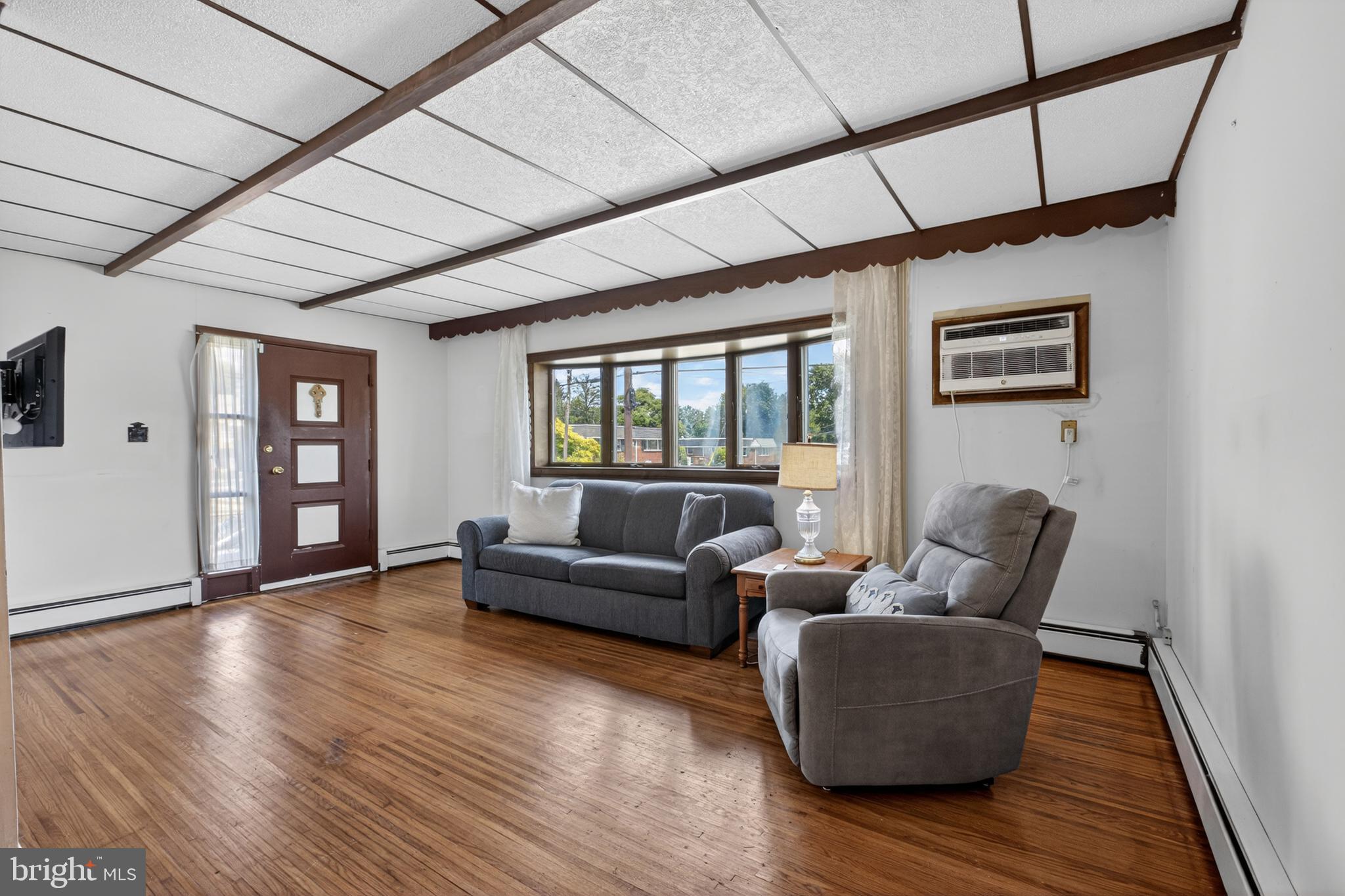 PLYMOUTH PARK - Residential