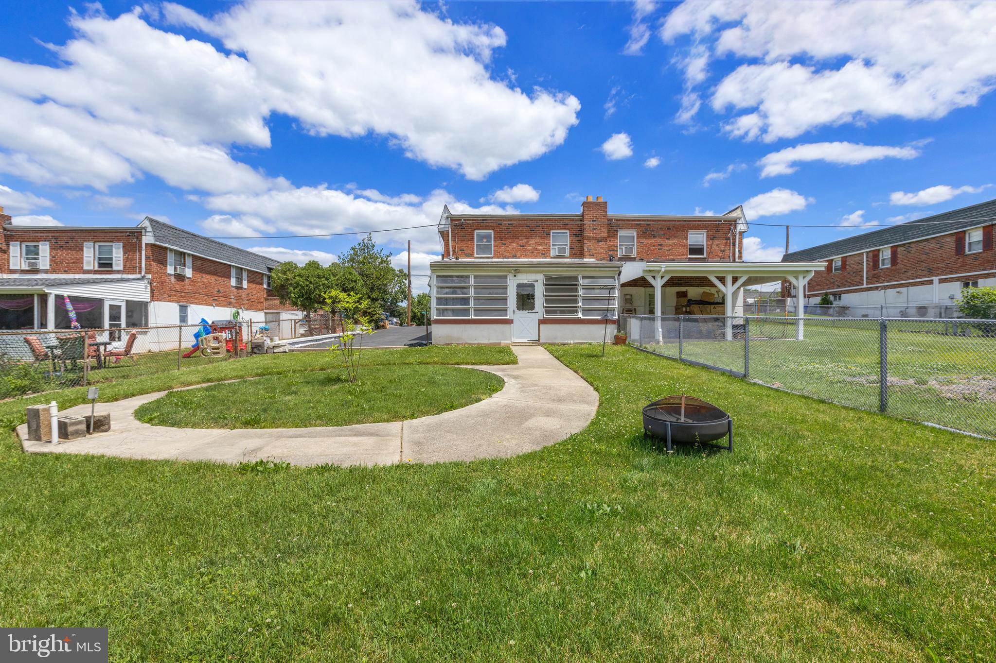 PLYMOUTH PARK - Residential