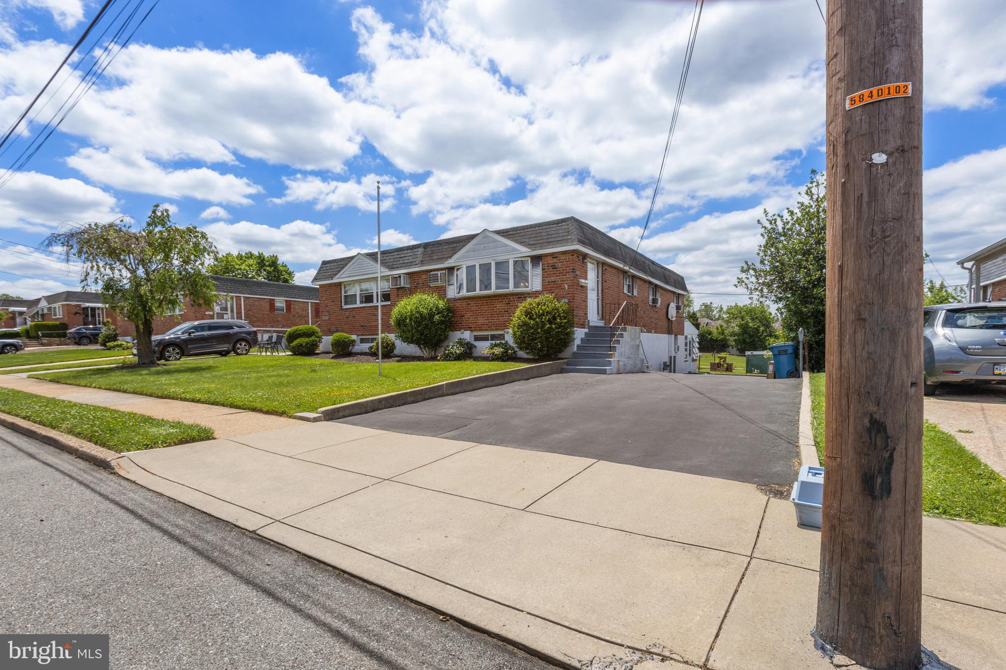 PLYMOUTH PARK - Residential