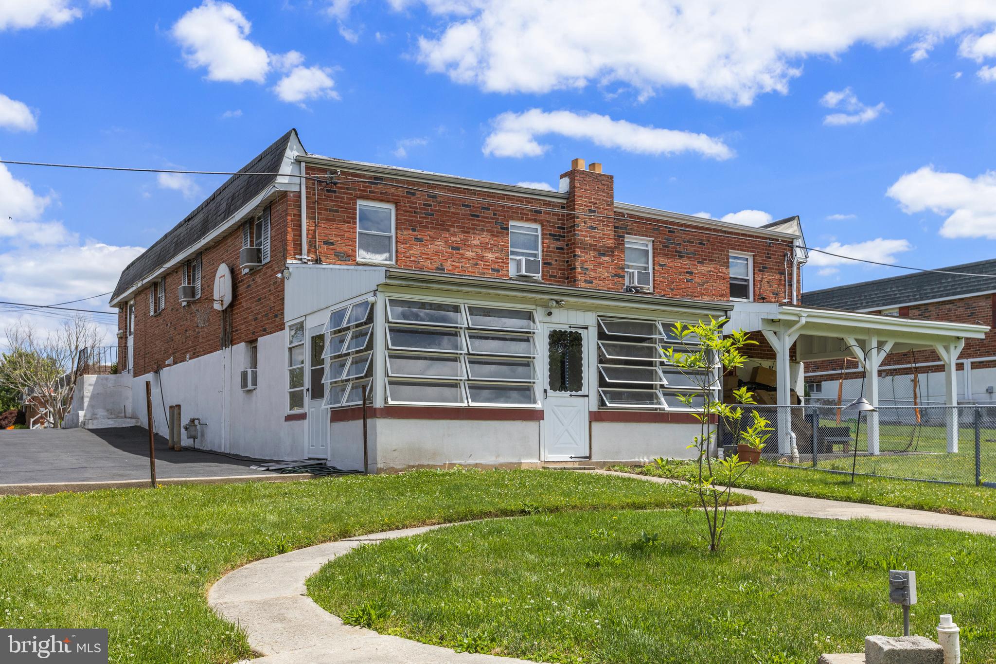 PLYMOUTH PARK - Residential
