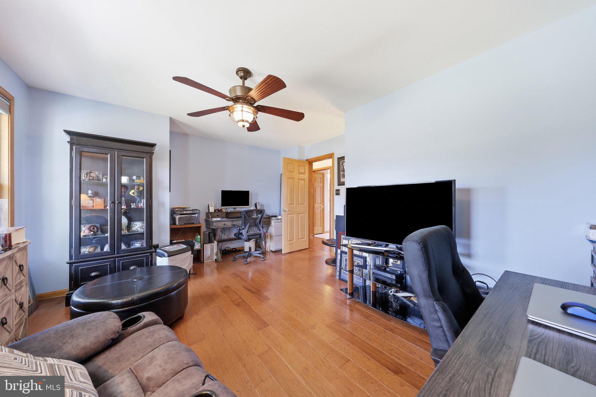 BROAD CREEK - Residential
