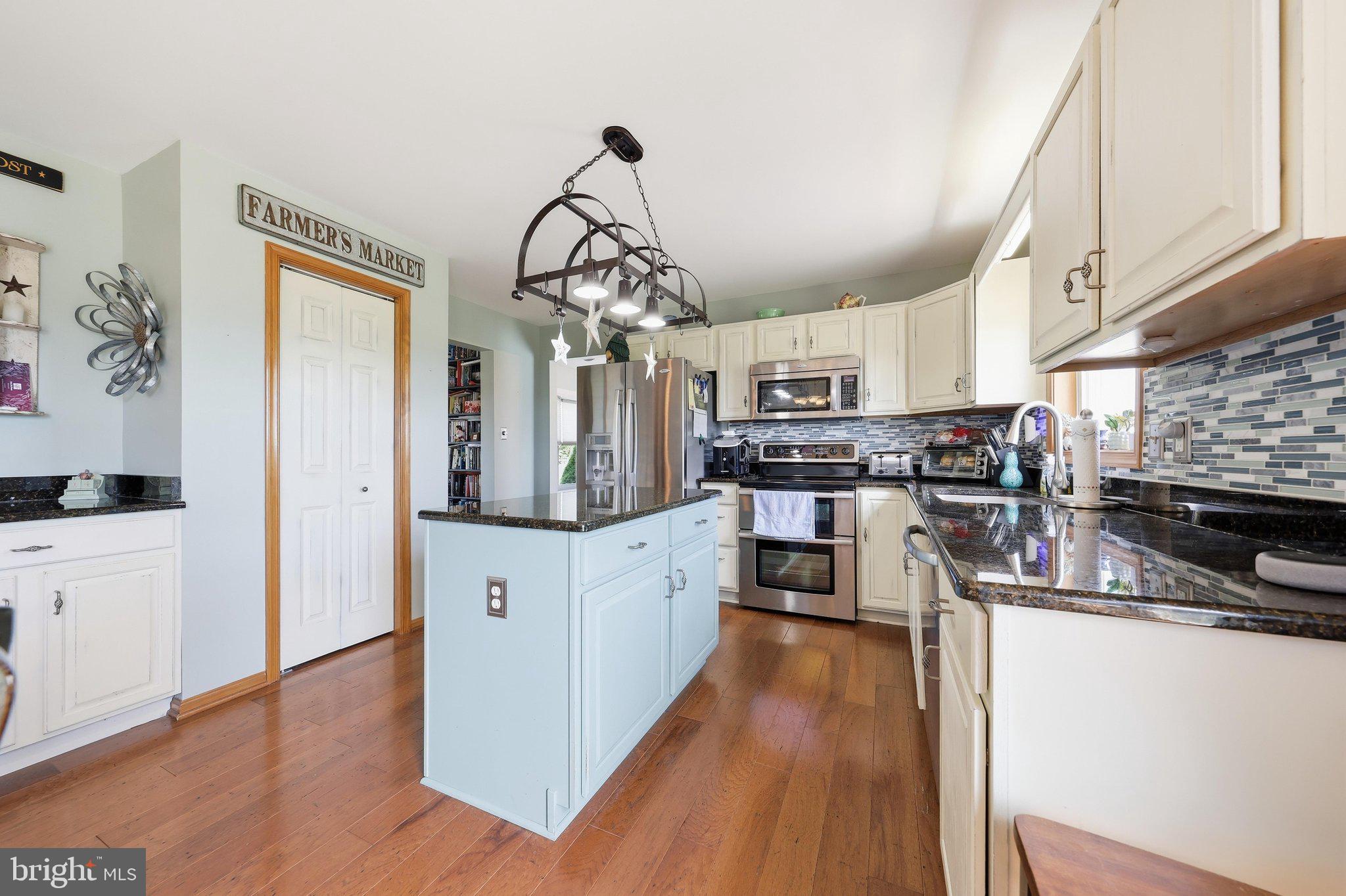BROAD CREEK - Residential
