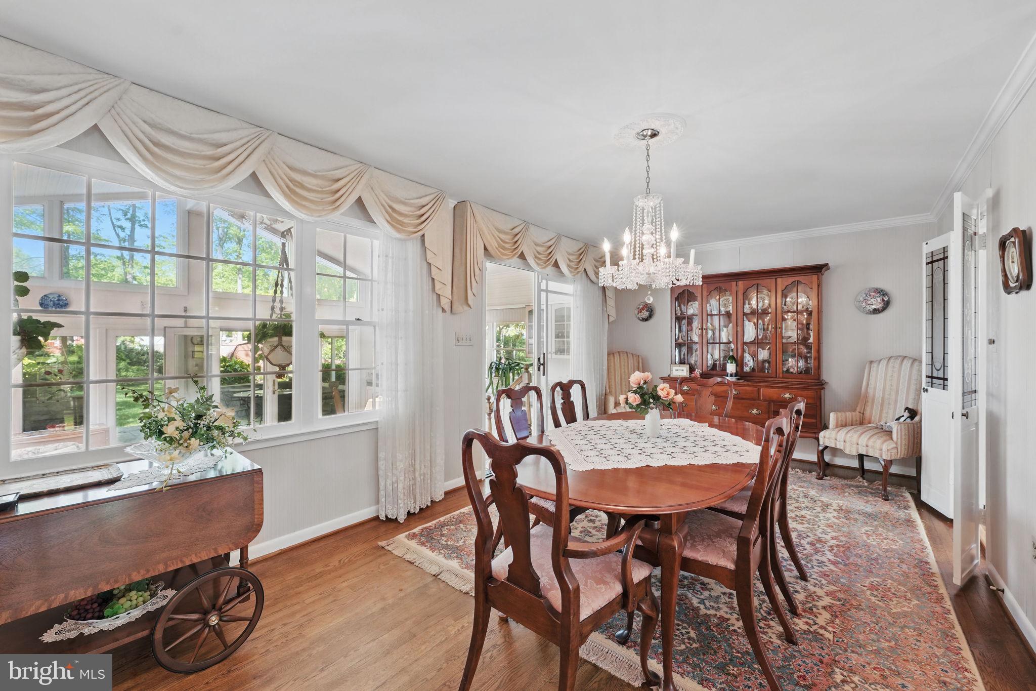 MOUNT VERNON MANOR - Residential