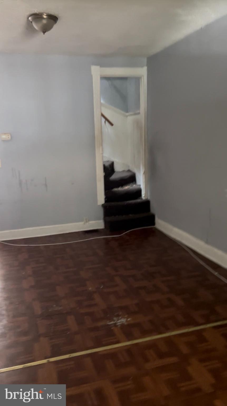 MONDAWMIN - Residential