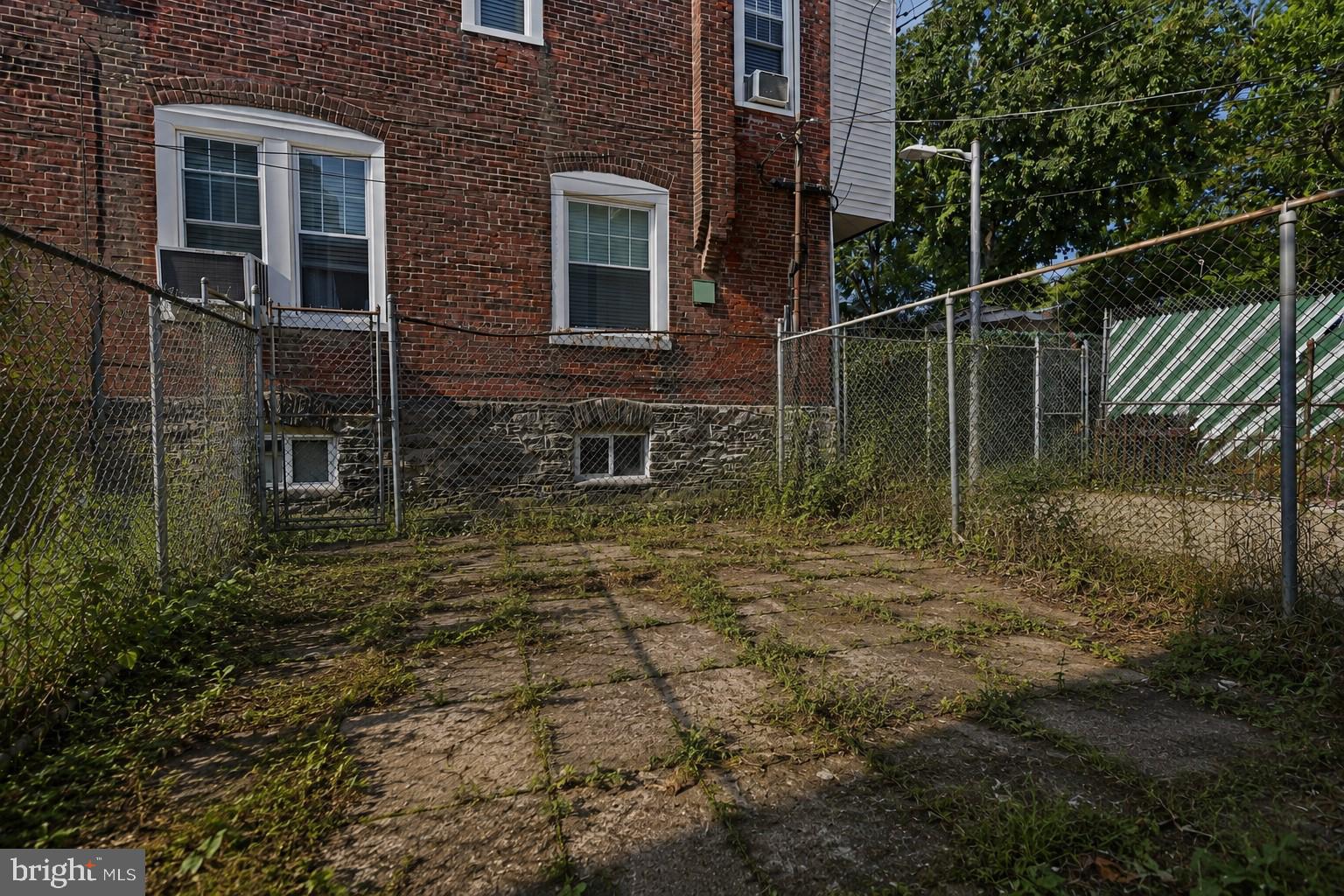 OLNEY (EAST) - Residential