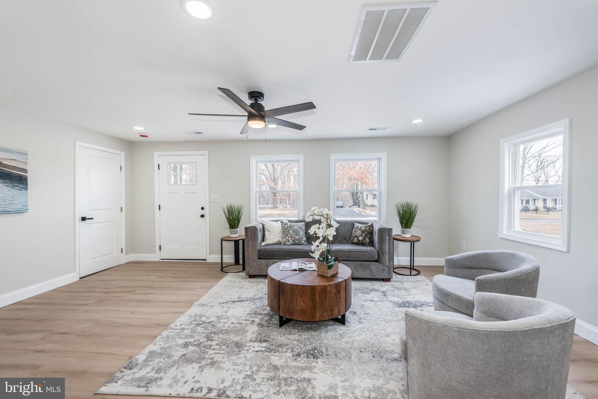 FOREST HILL - Residential