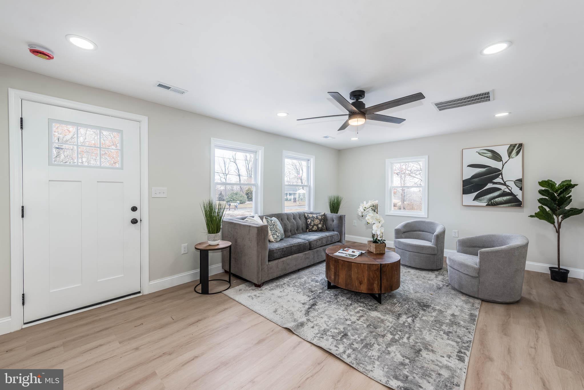 FOREST HILL - Residential