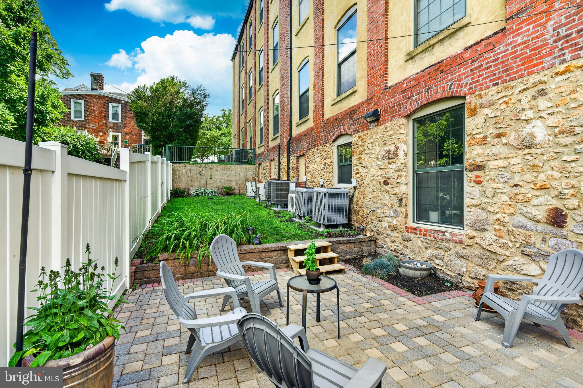 WASHINGTON MILL LOFT - Residential