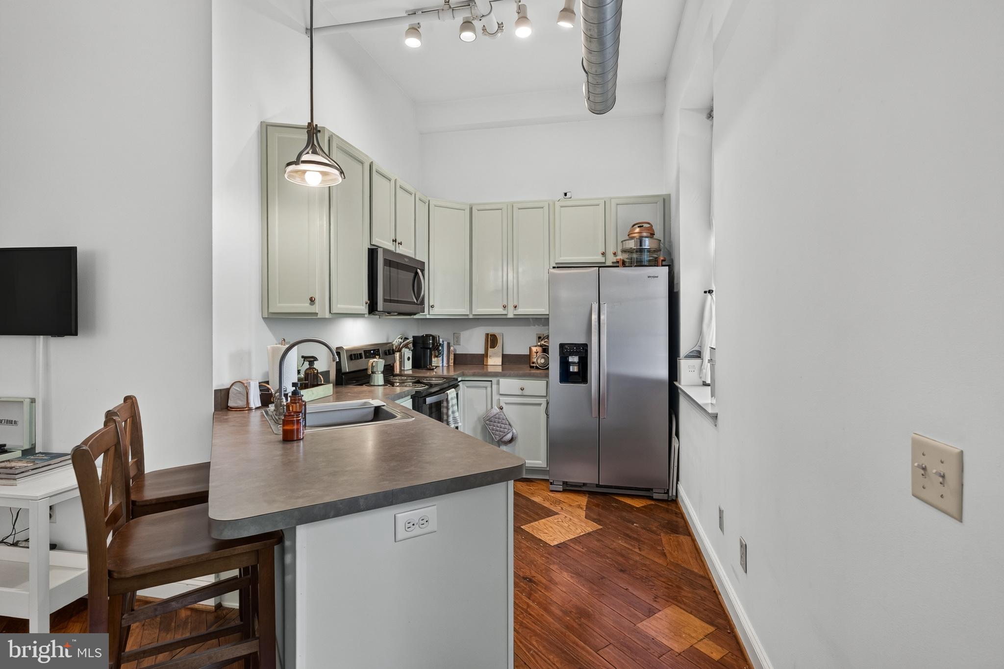 WASHINGTON MILL LOFT - Residential