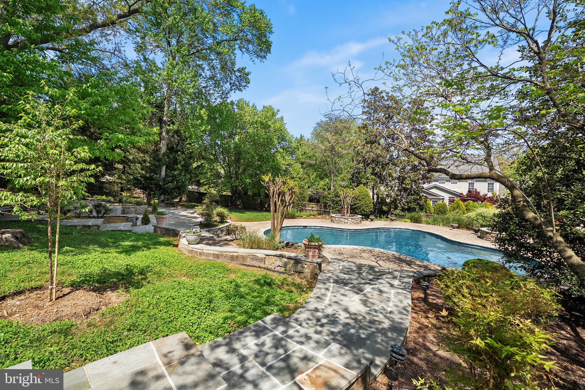 JANNEYS LANE - Residential
