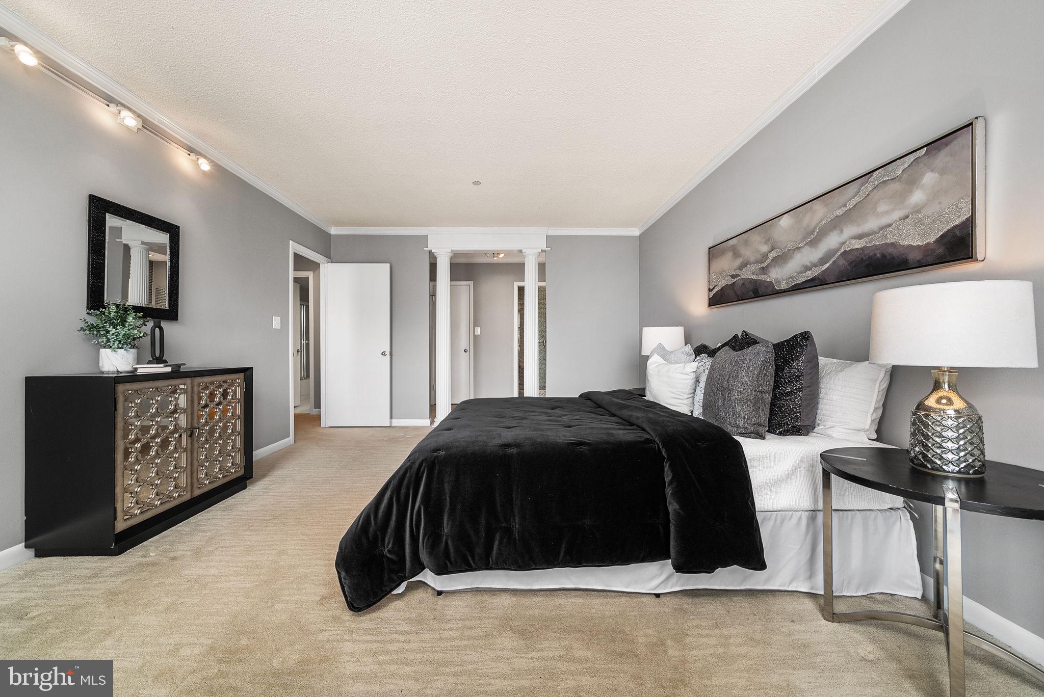 BARKLEY CONDO - Residential