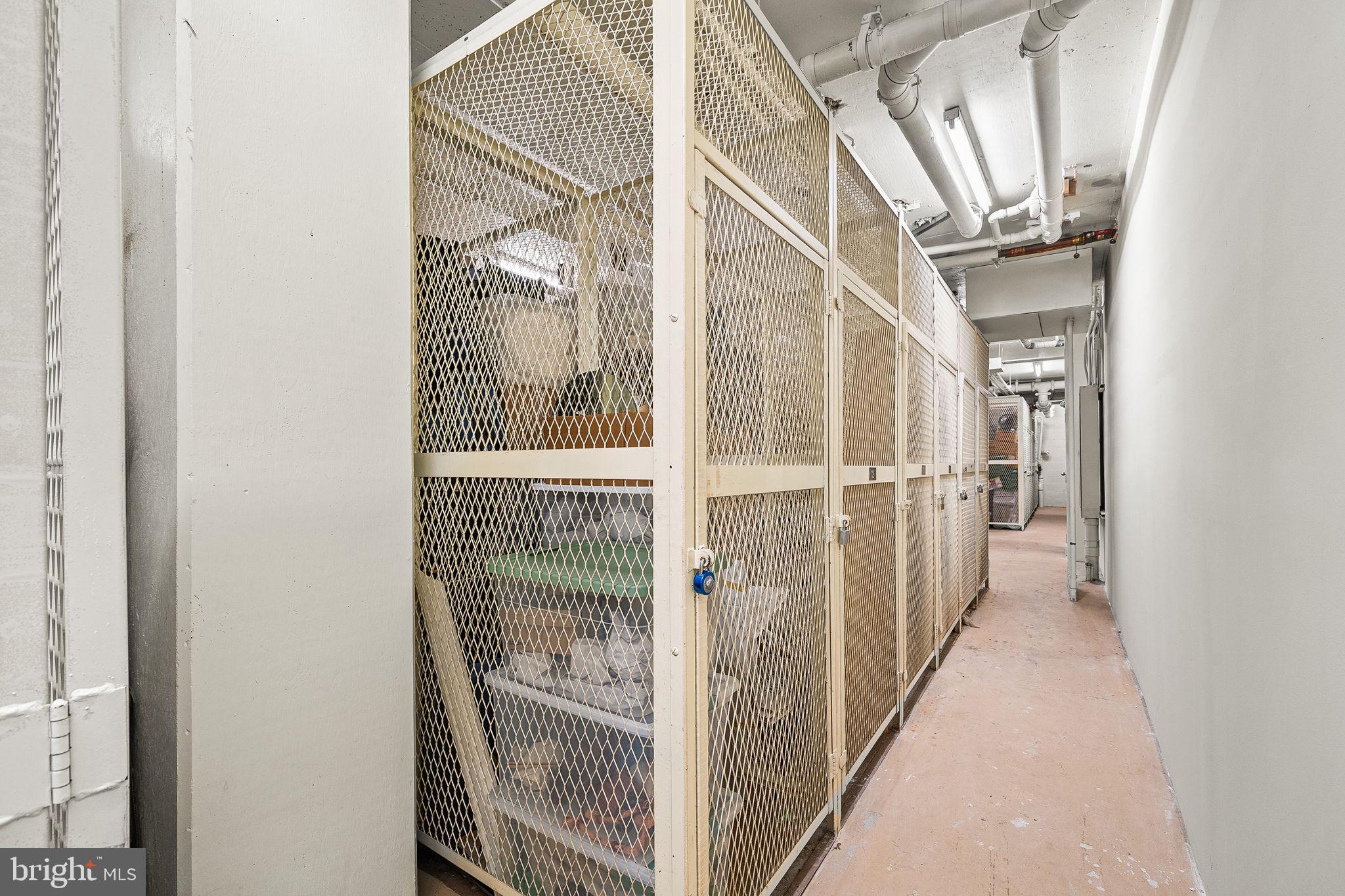 BARKLEY CONDO - Residential