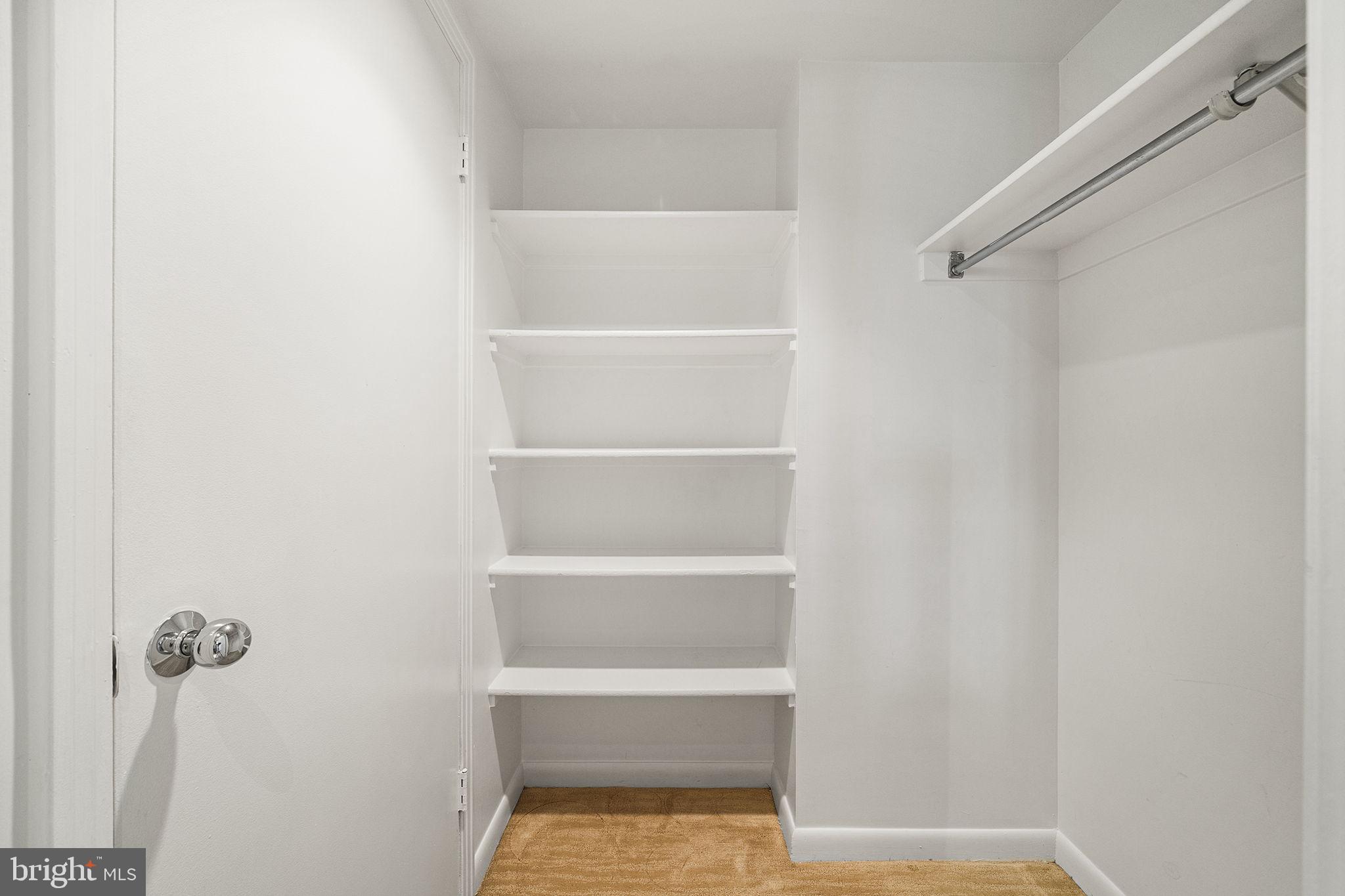 BARKLEY CONDO - Residential
