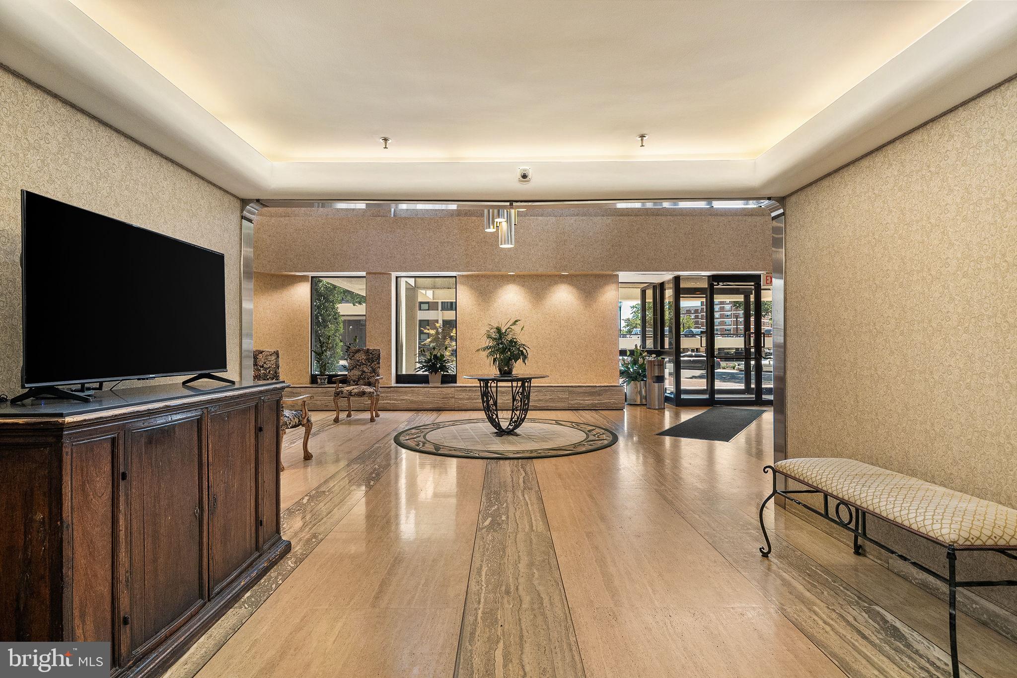 BARKLEY CONDO - Residential