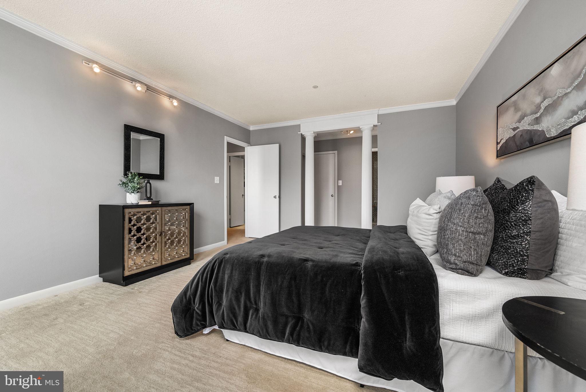 BARKLEY CONDO - Residential