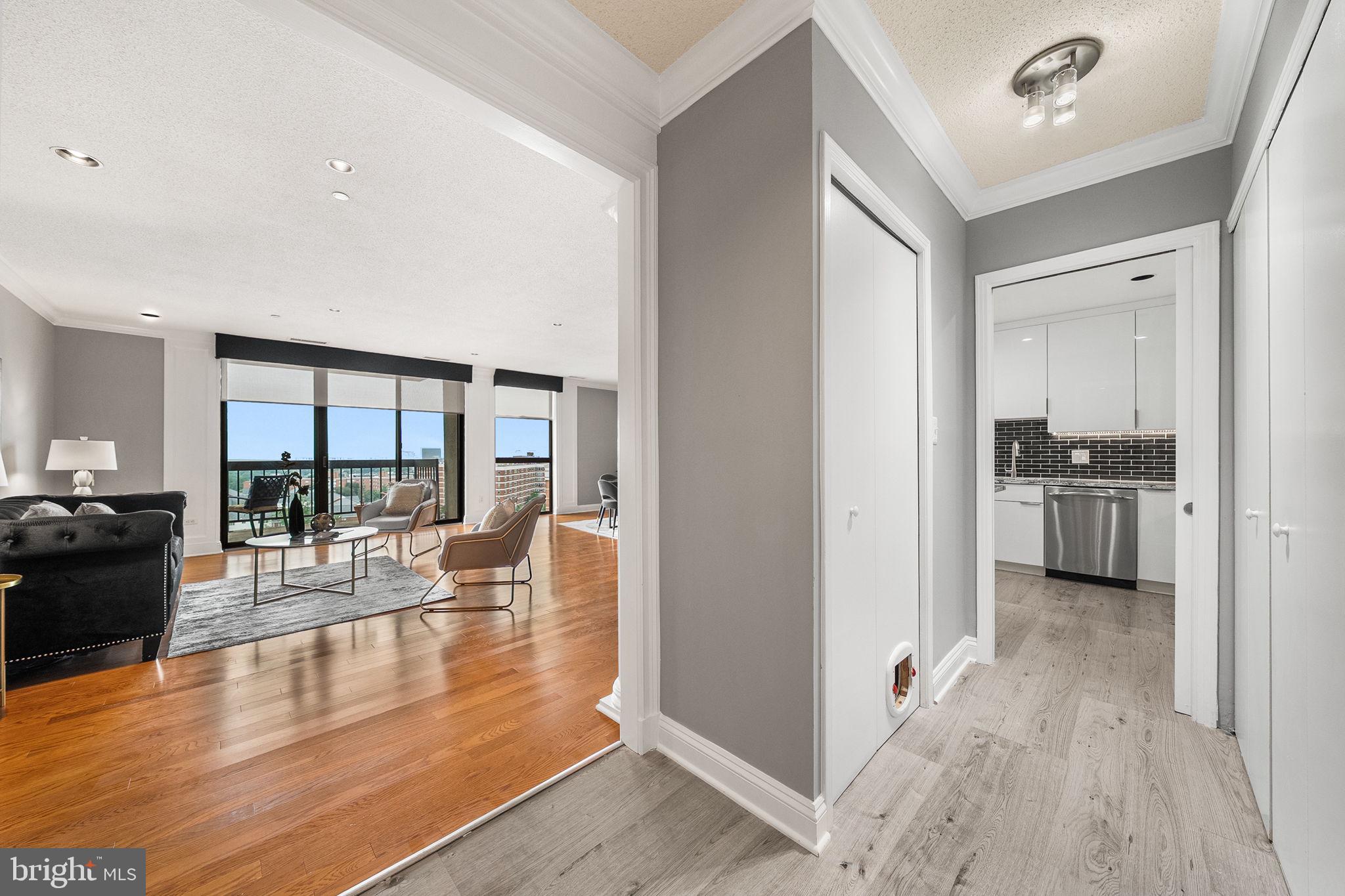BARKLEY CONDO - Residential