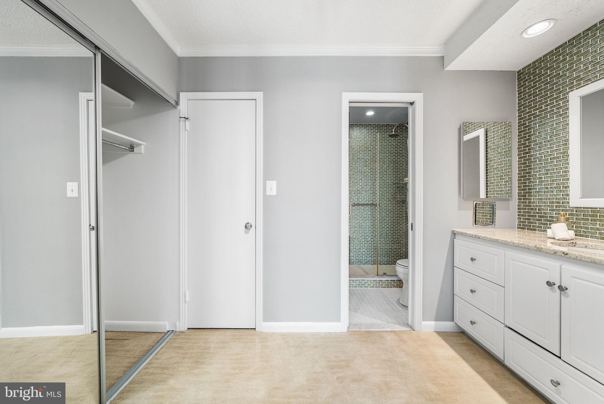 BARKLEY CONDO - Residential