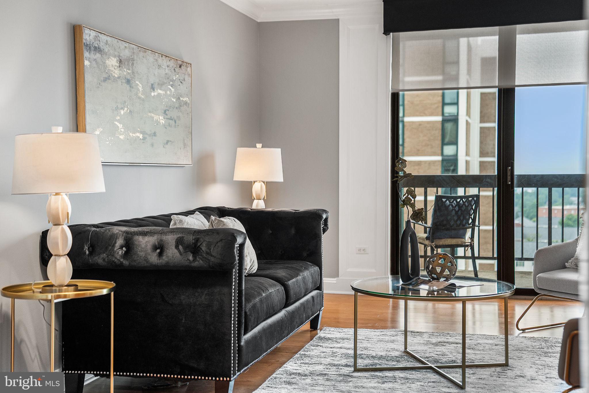 BARKLEY CONDO - Residential