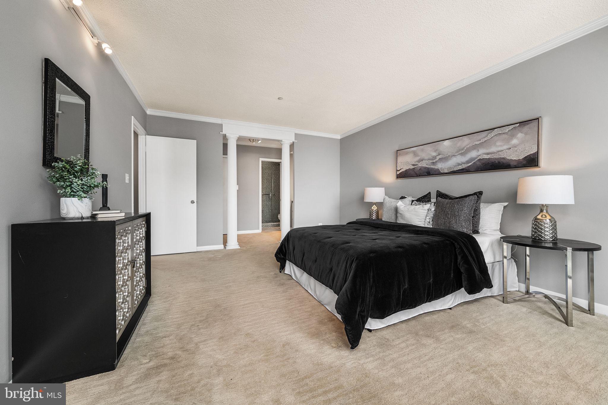 BARKLEY CONDO - Residential