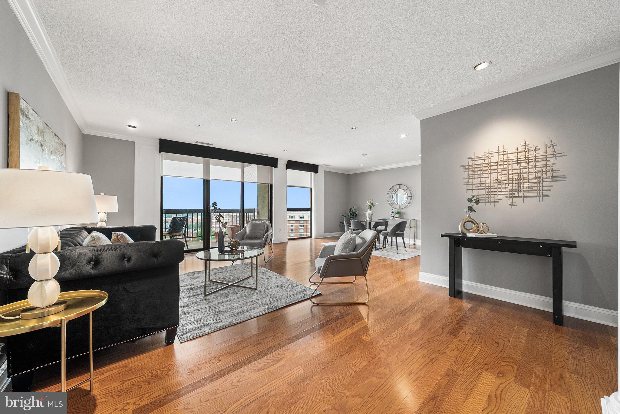BARKLEY CONDO - Residential