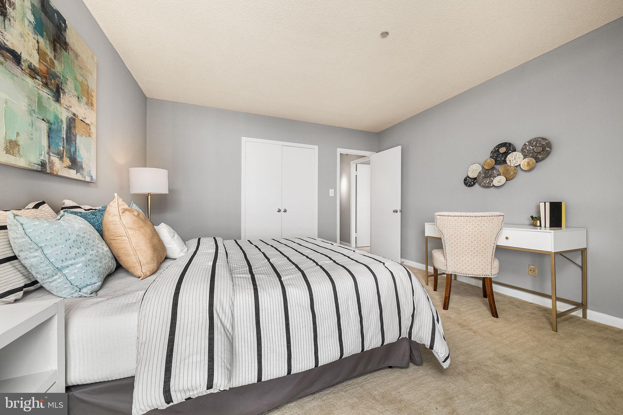 BARKLEY CONDO - Residential
