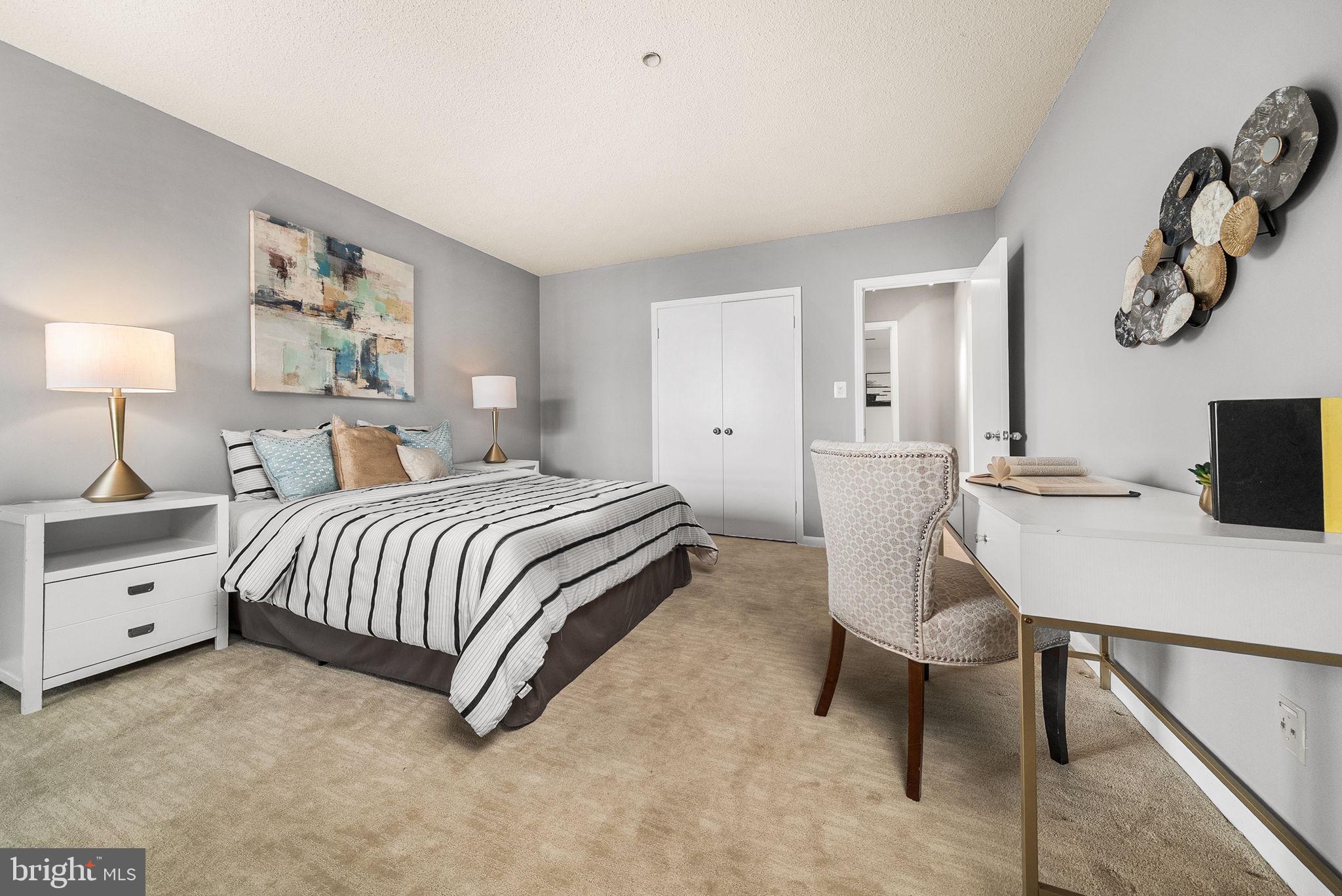 BARKLEY CONDO - Residential