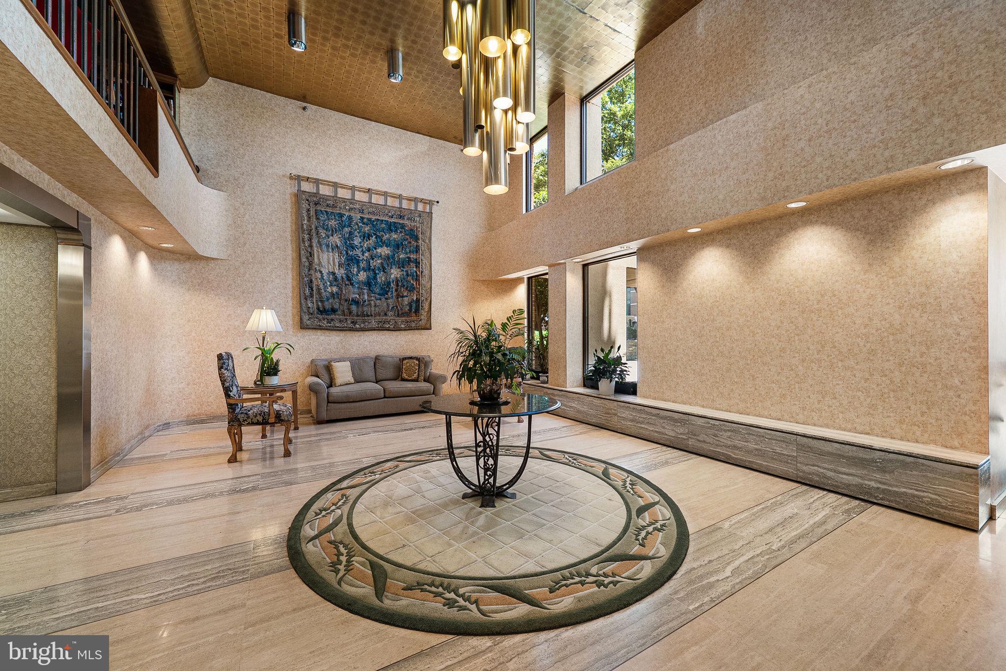 BARKLEY CONDO - Residential