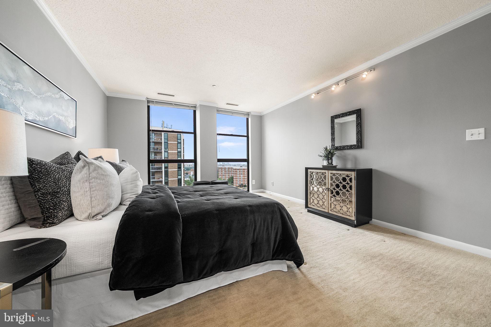 BARKLEY CONDO - Residential