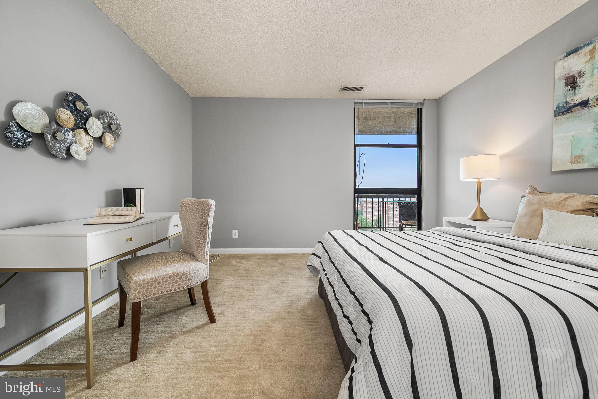 BARKLEY CONDO - Residential