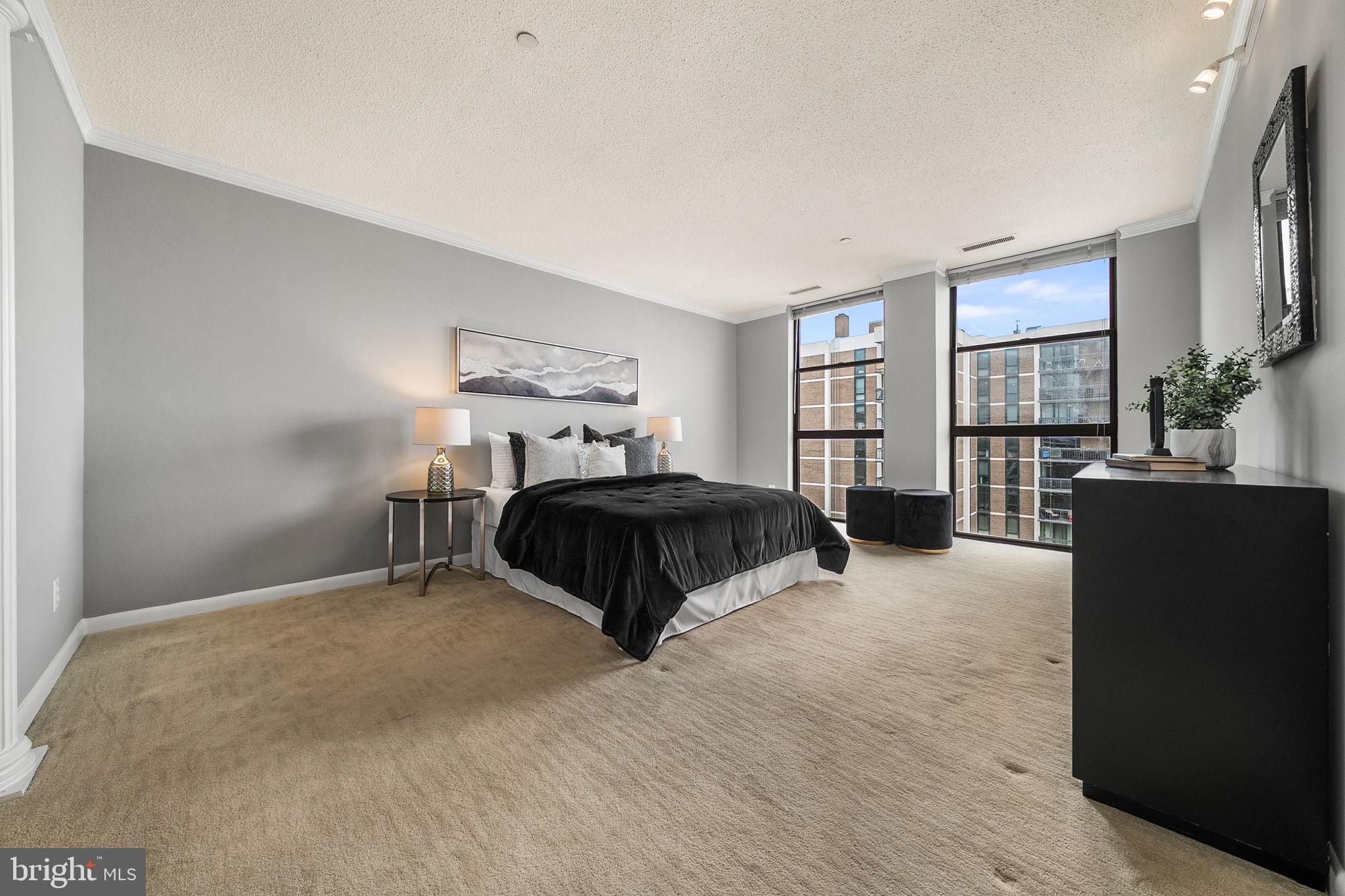 BARKLEY CONDO - Residential