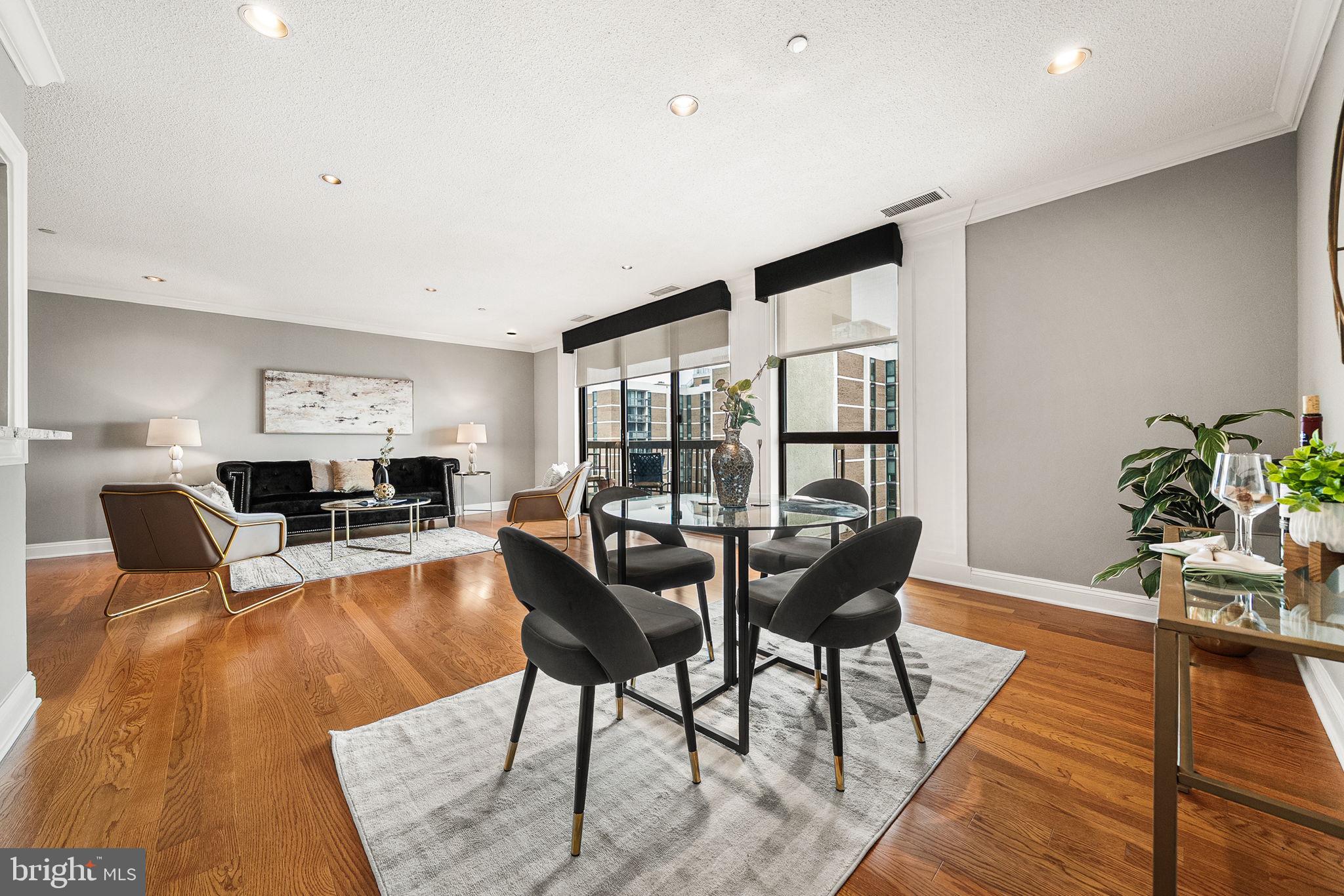 BARKLEY CONDO - Residential