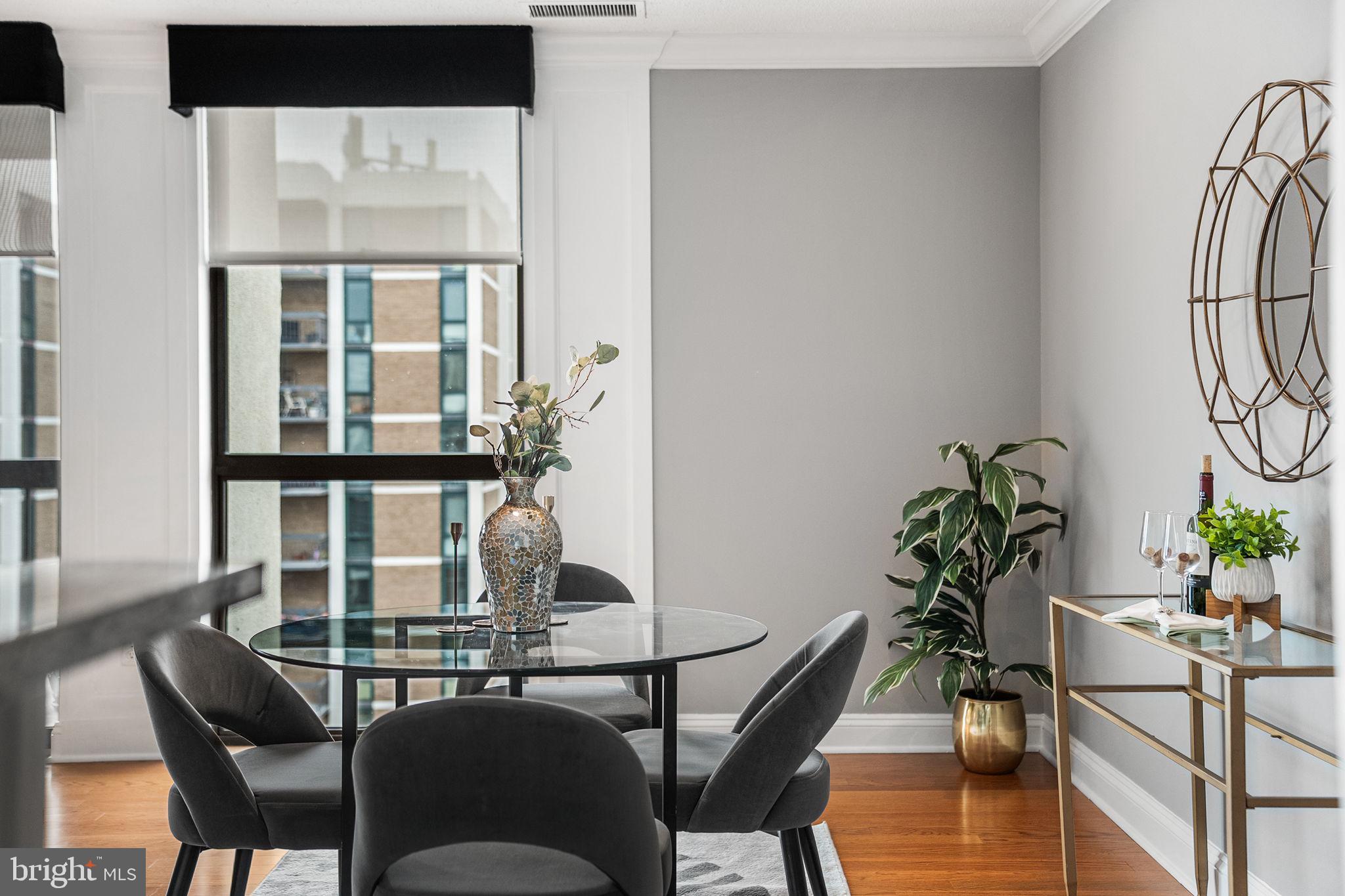 BARKLEY CONDO - Residential