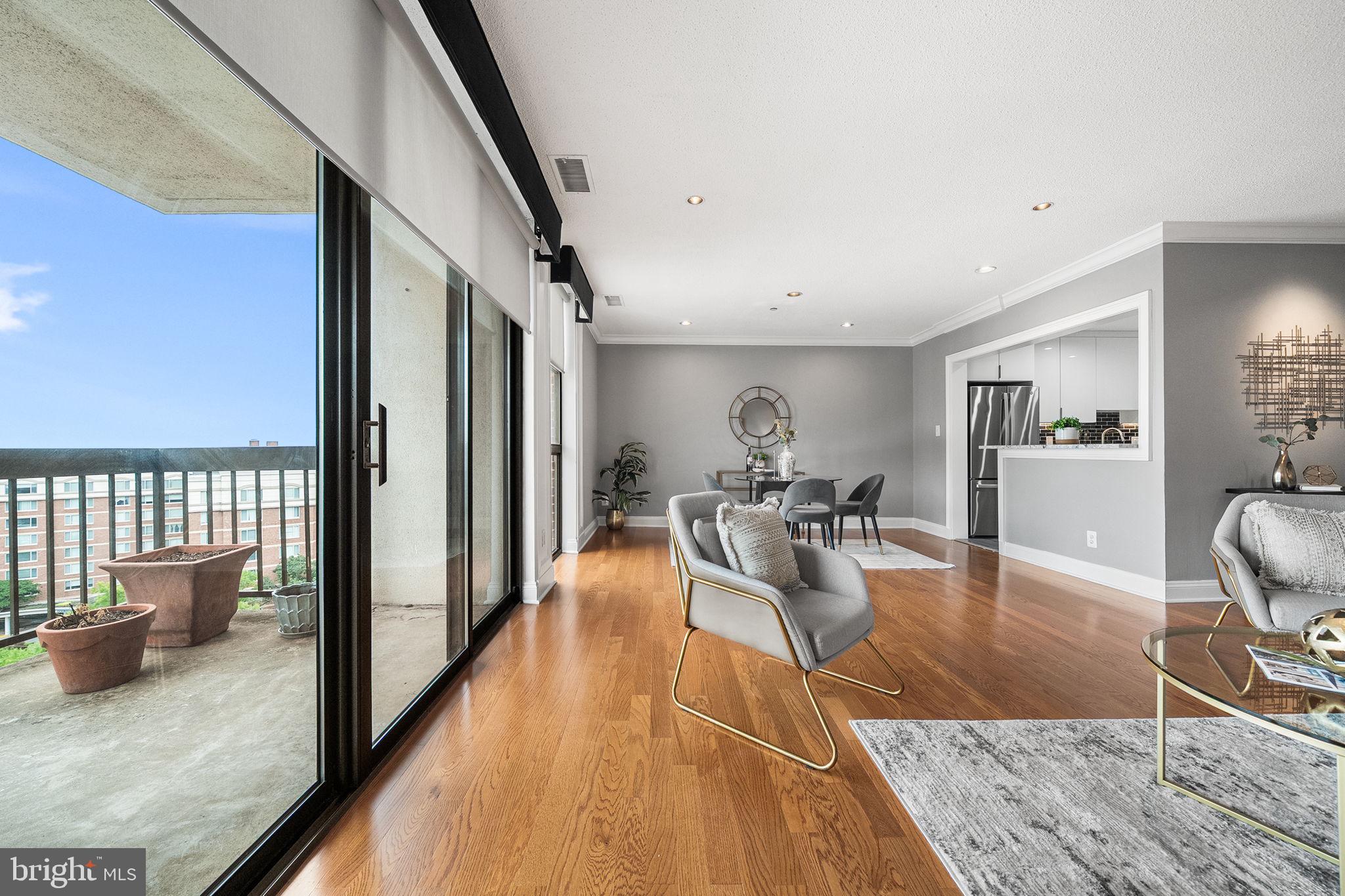 BARKLEY CONDO - Residential