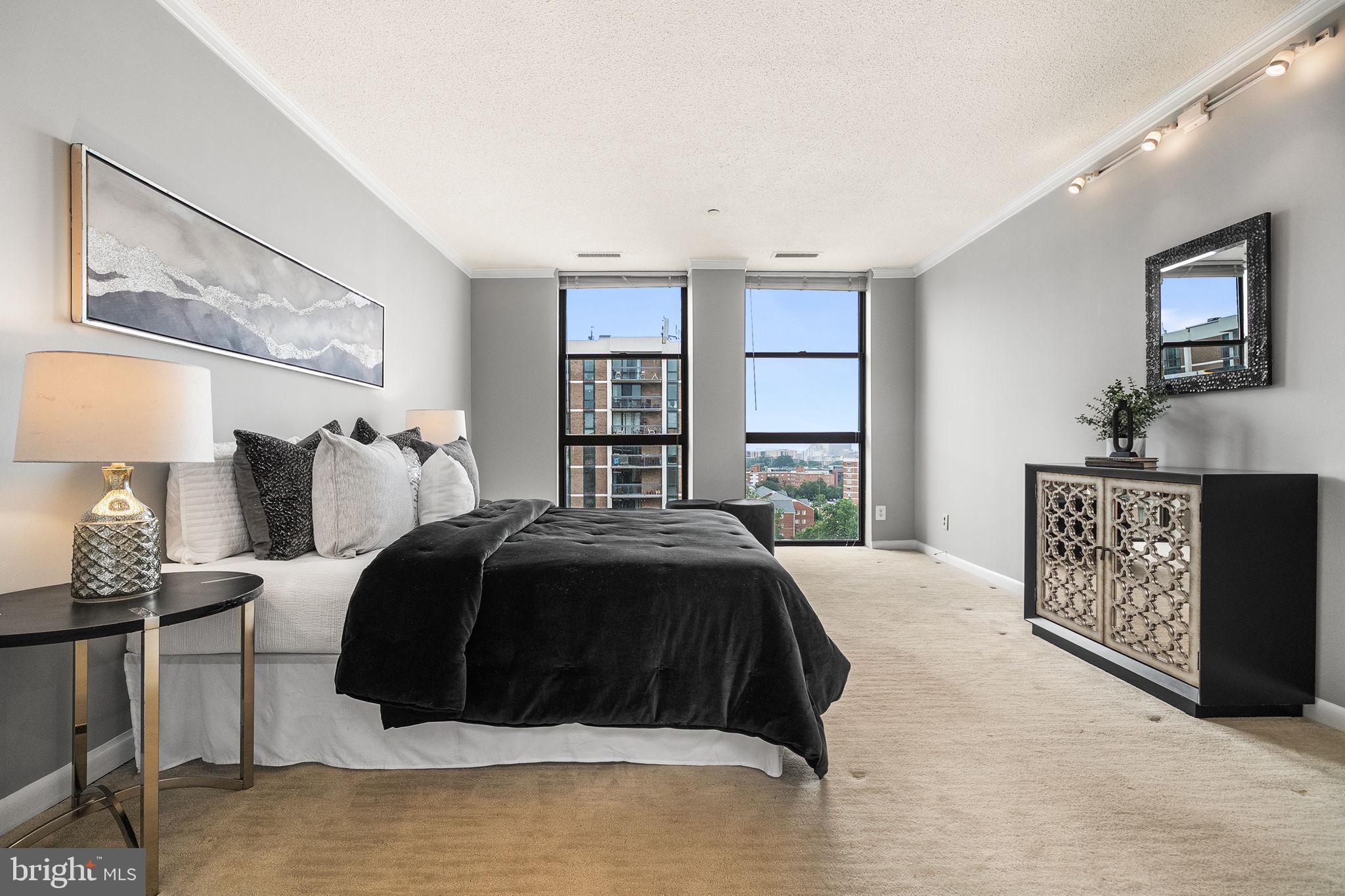 BARKLEY CONDO - Residential