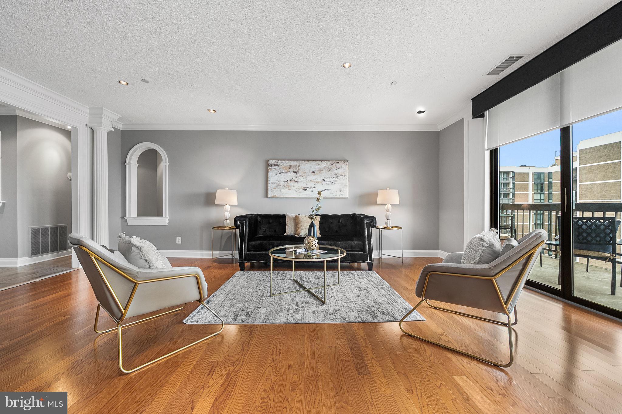 BARKLEY CONDO - Residential