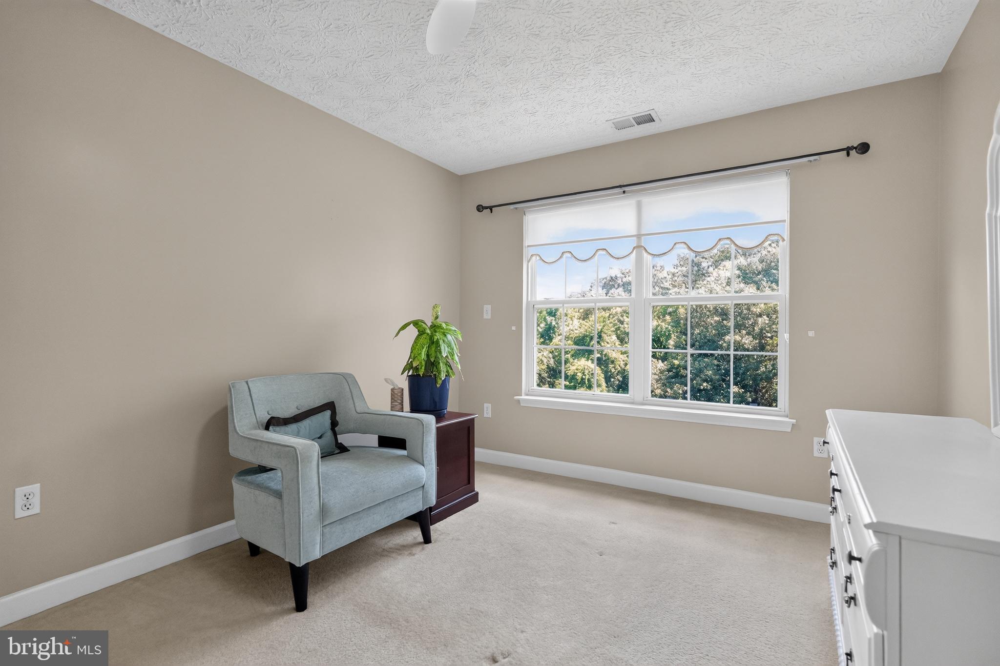 STEEDS GRANT - Residential