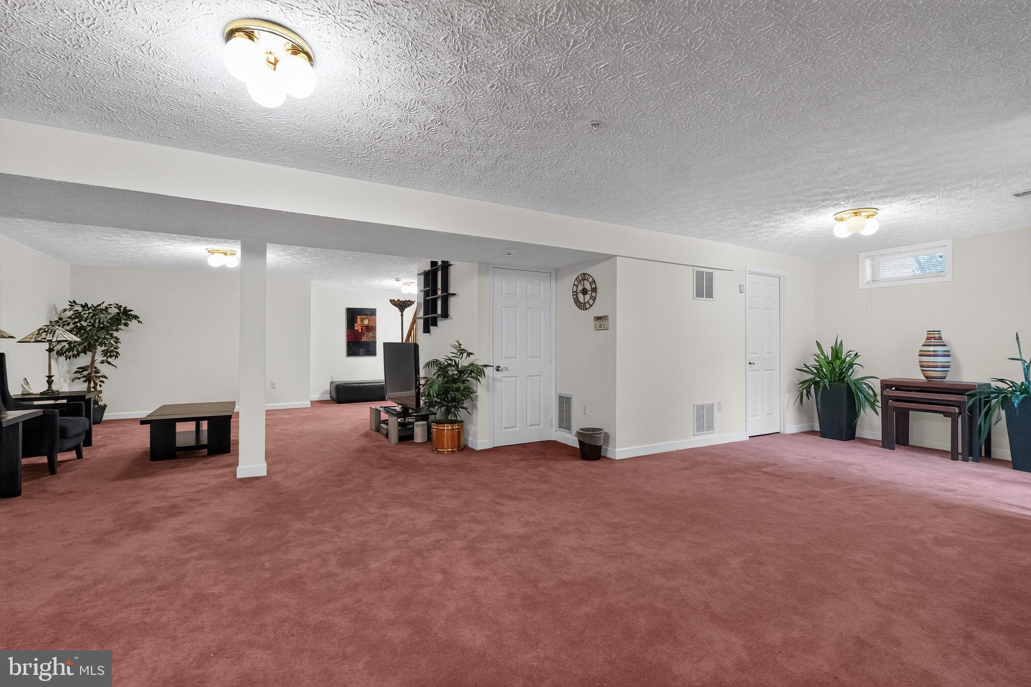 STEEDS GRANT - Residential