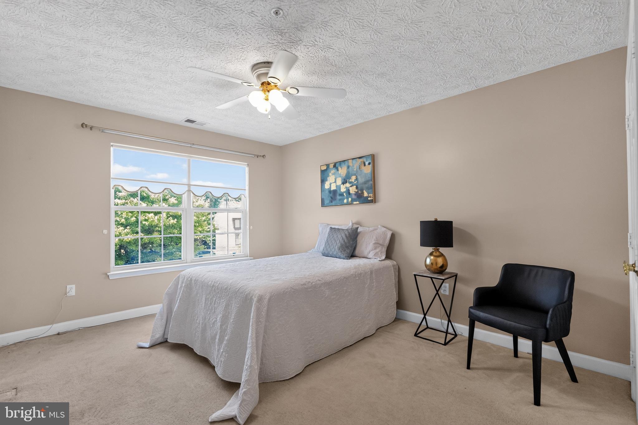STEEDS GRANT - Residential