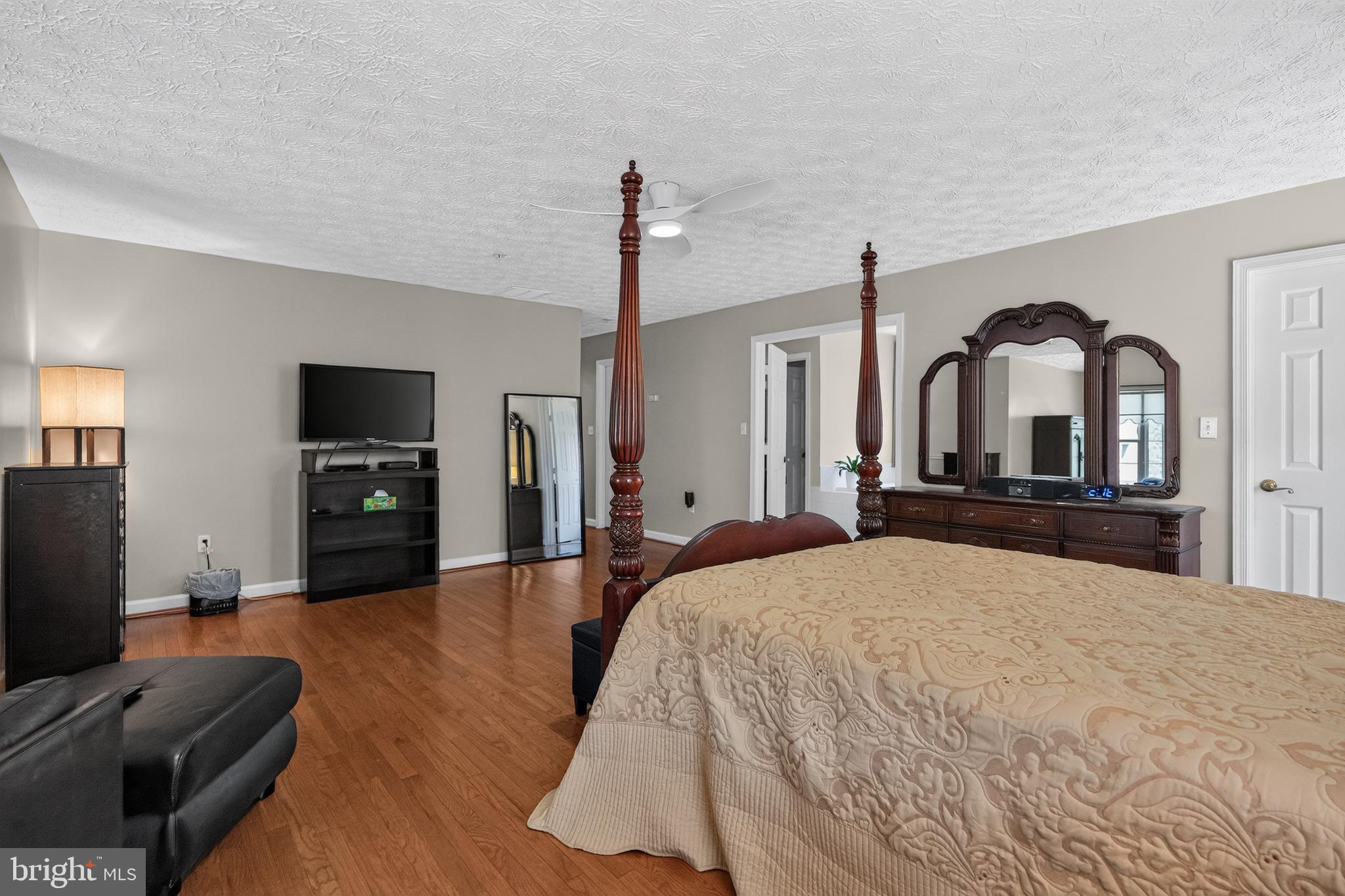 STEEDS GRANT - Residential