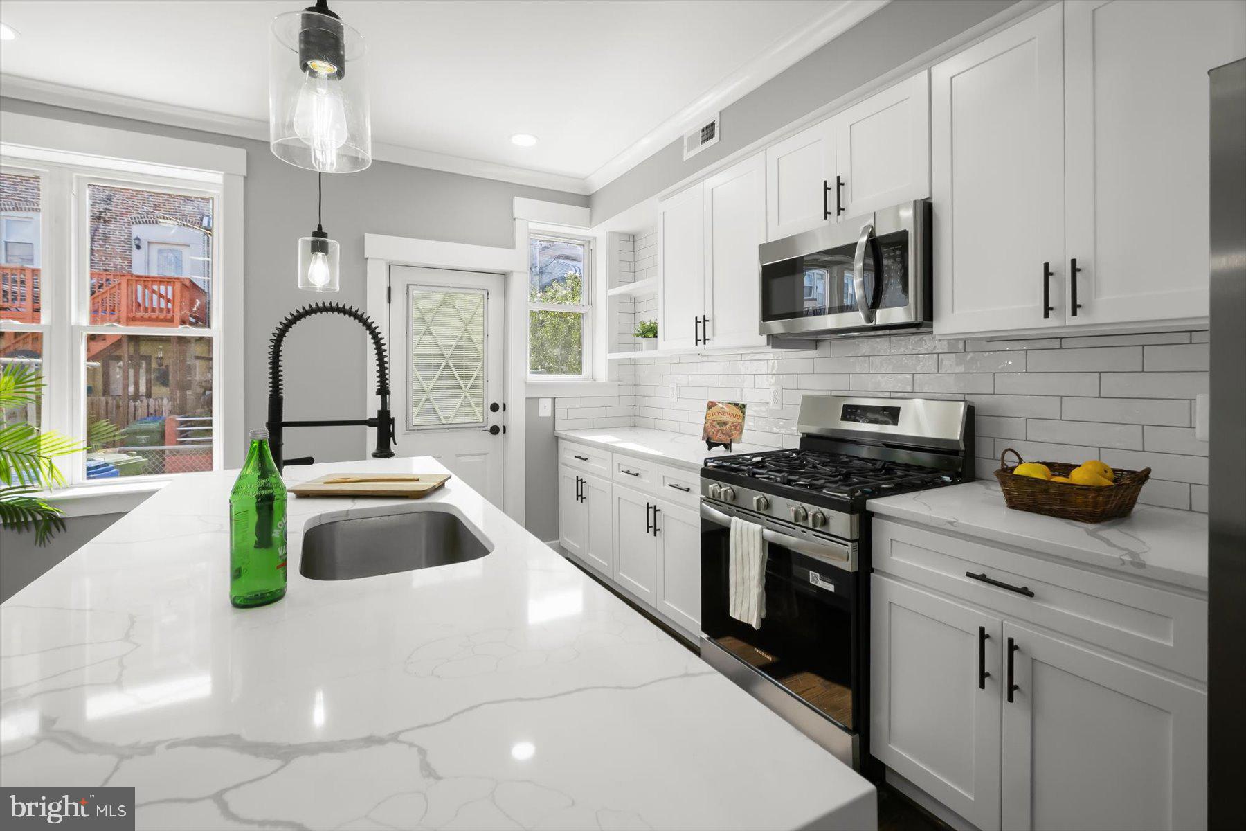 GREEKTOWN - Residential