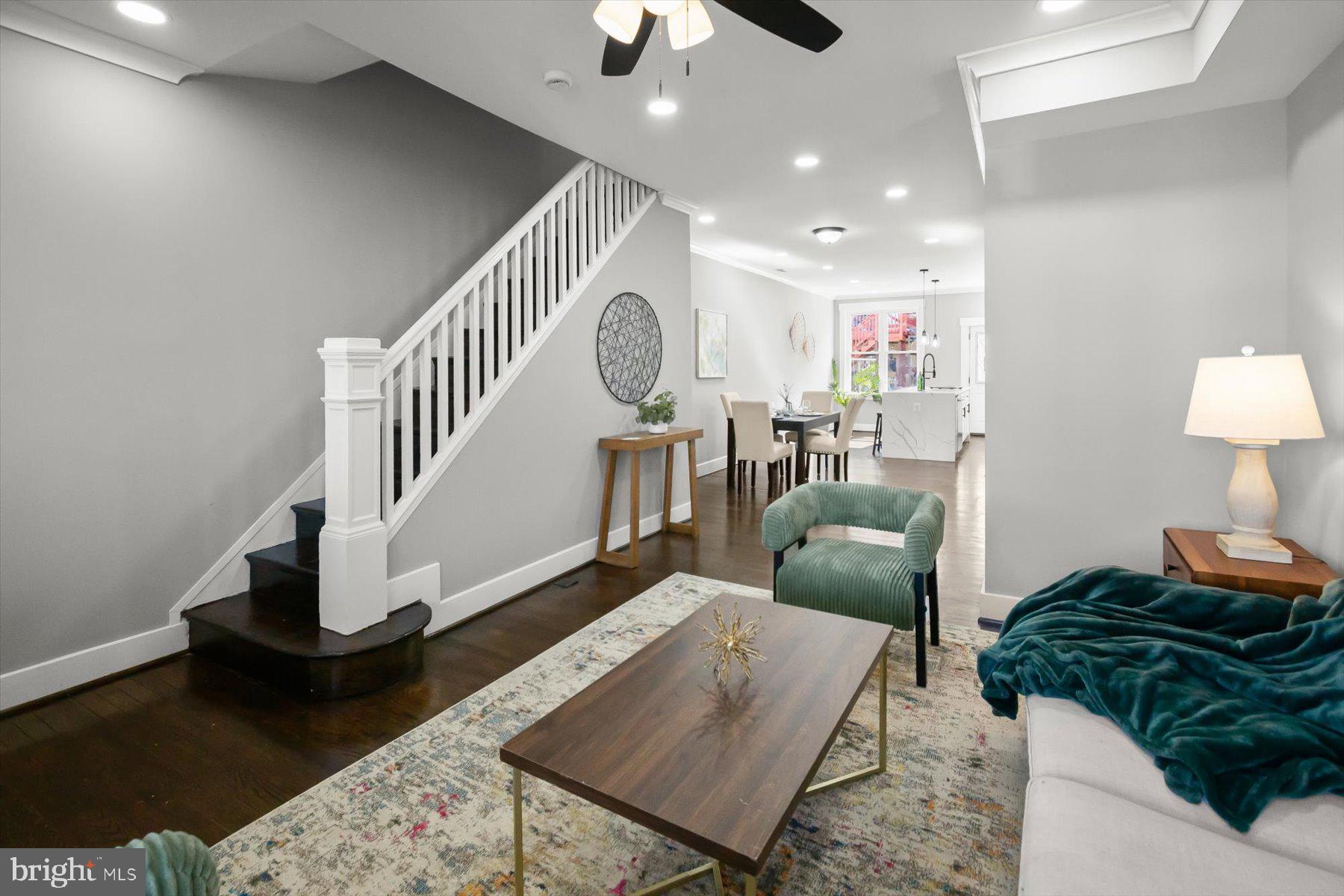 GREEKTOWN - Residential