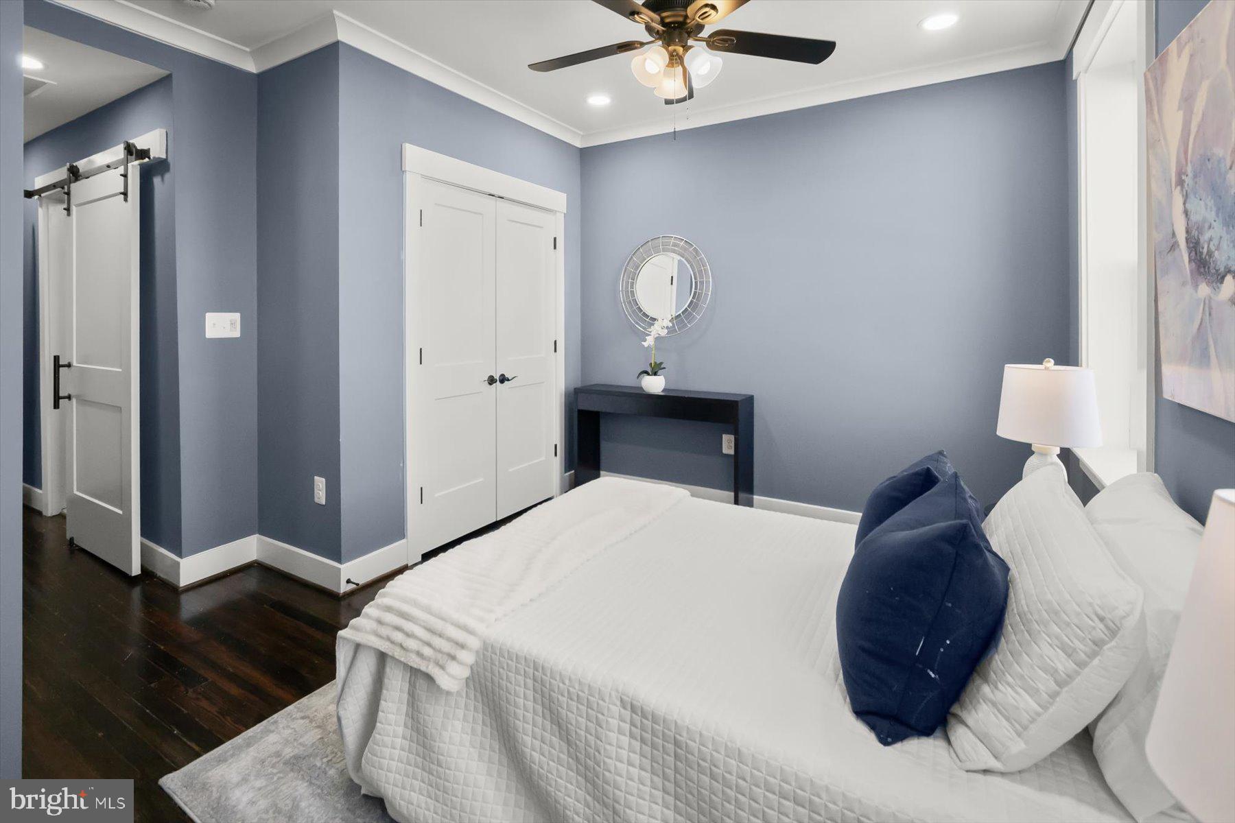 GREEKTOWN - Residential