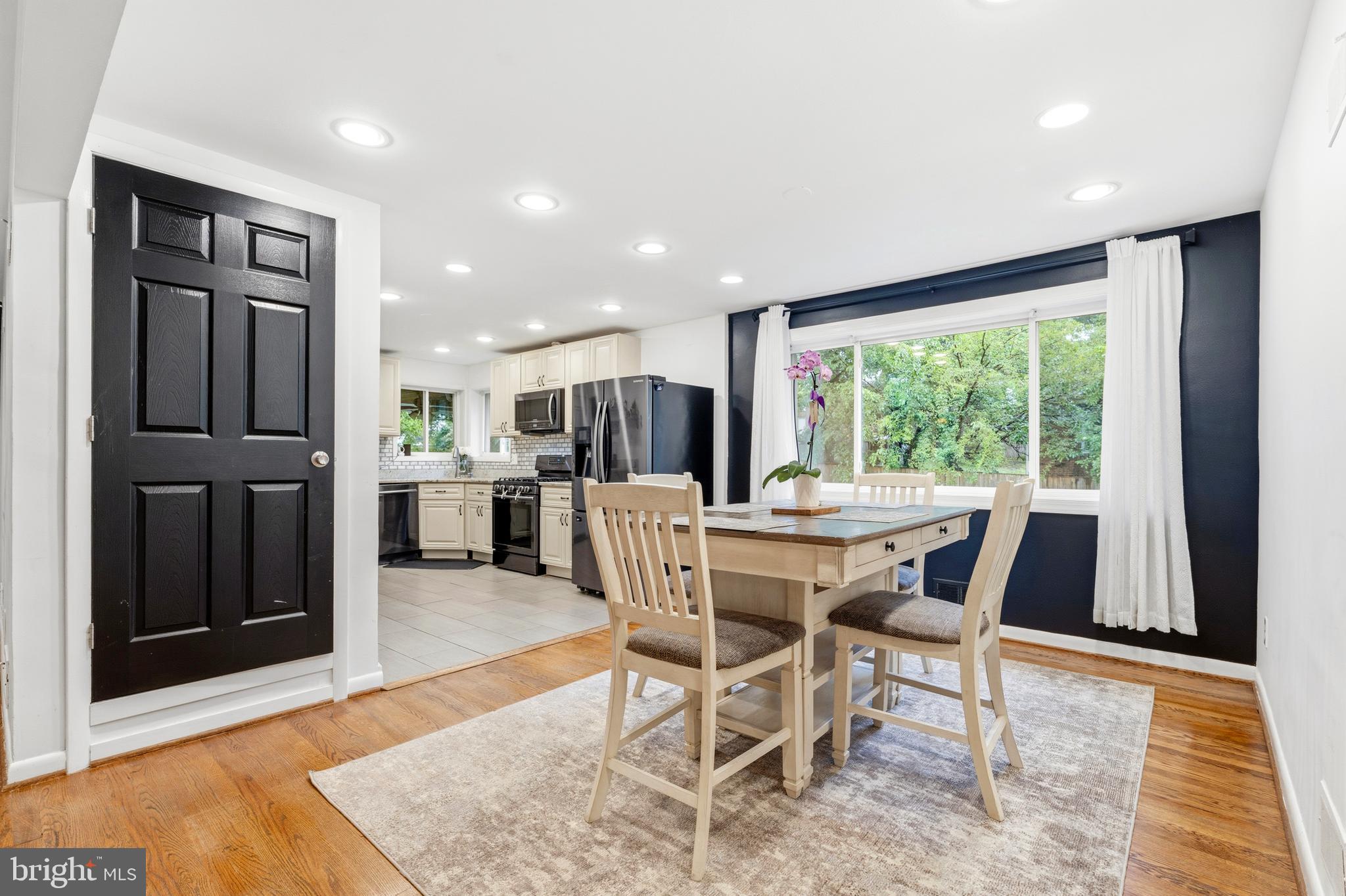 HILLANDALE FOREST - Residential