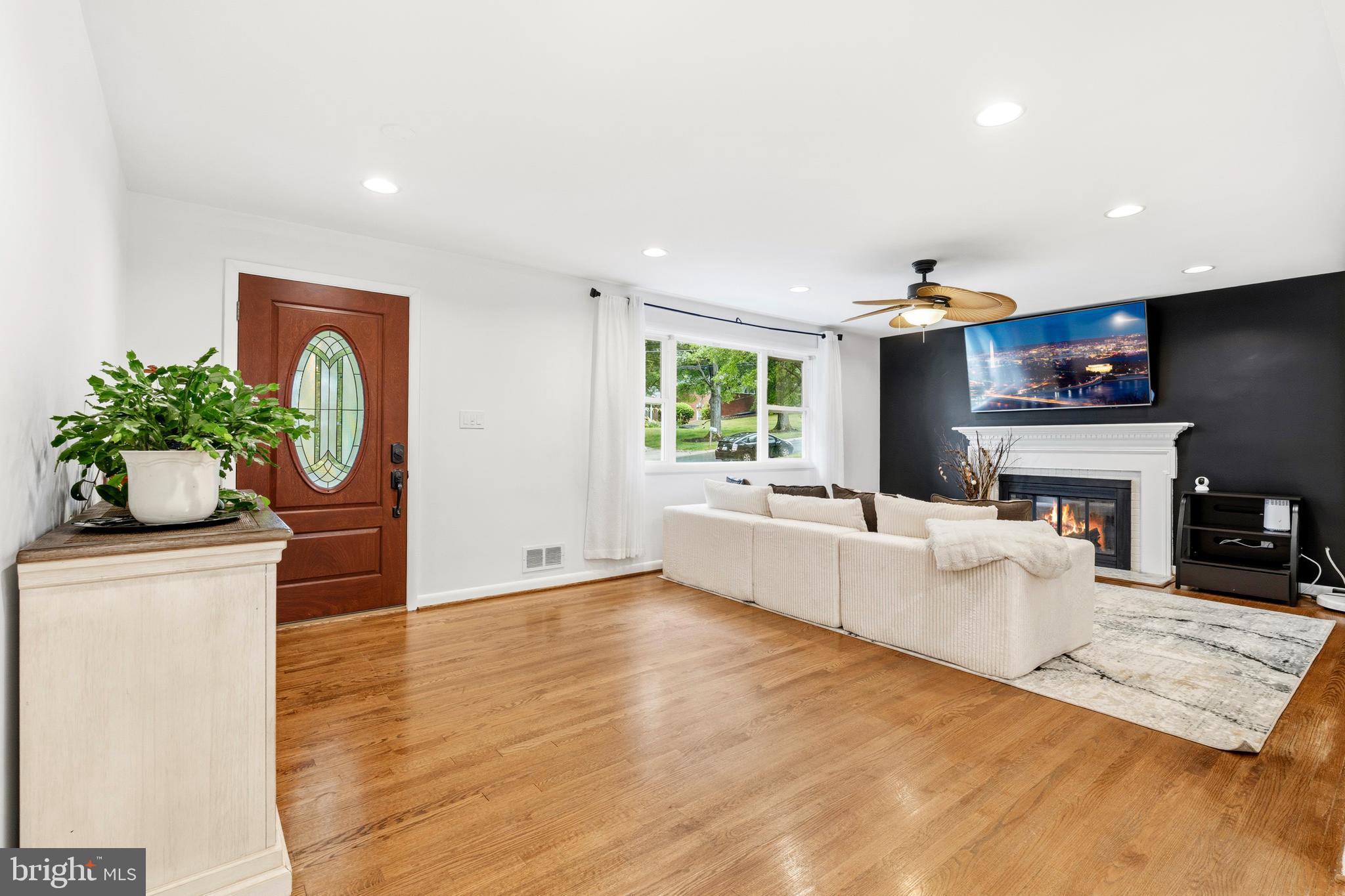 HILLANDALE FOREST - Residential