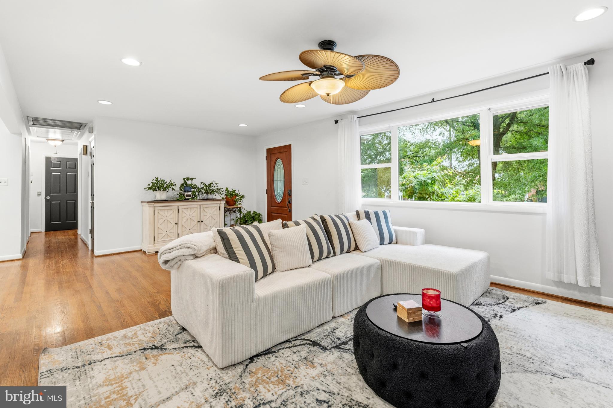 HILLANDALE FOREST - Residential