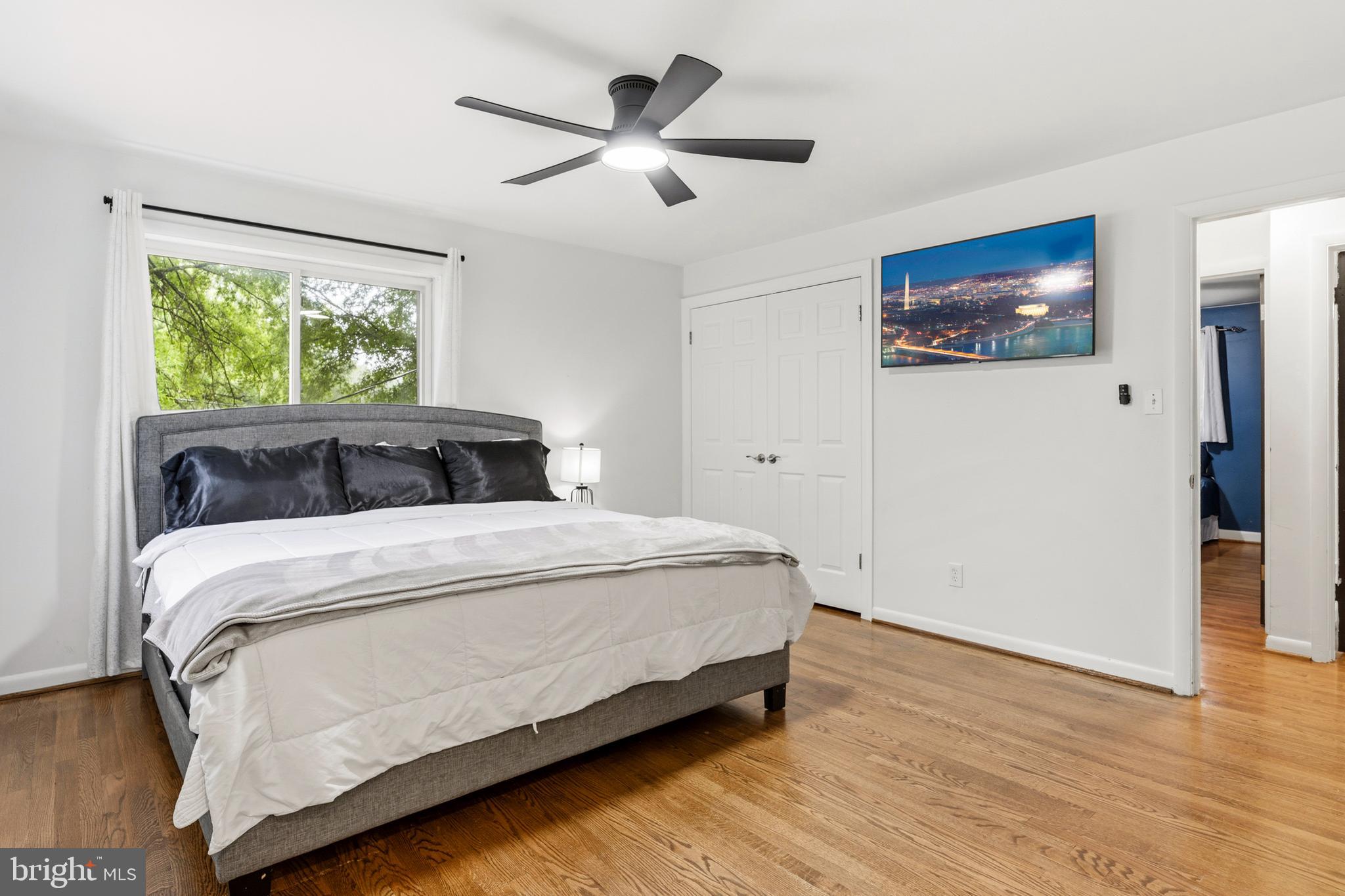 HILLANDALE FOREST - Residential