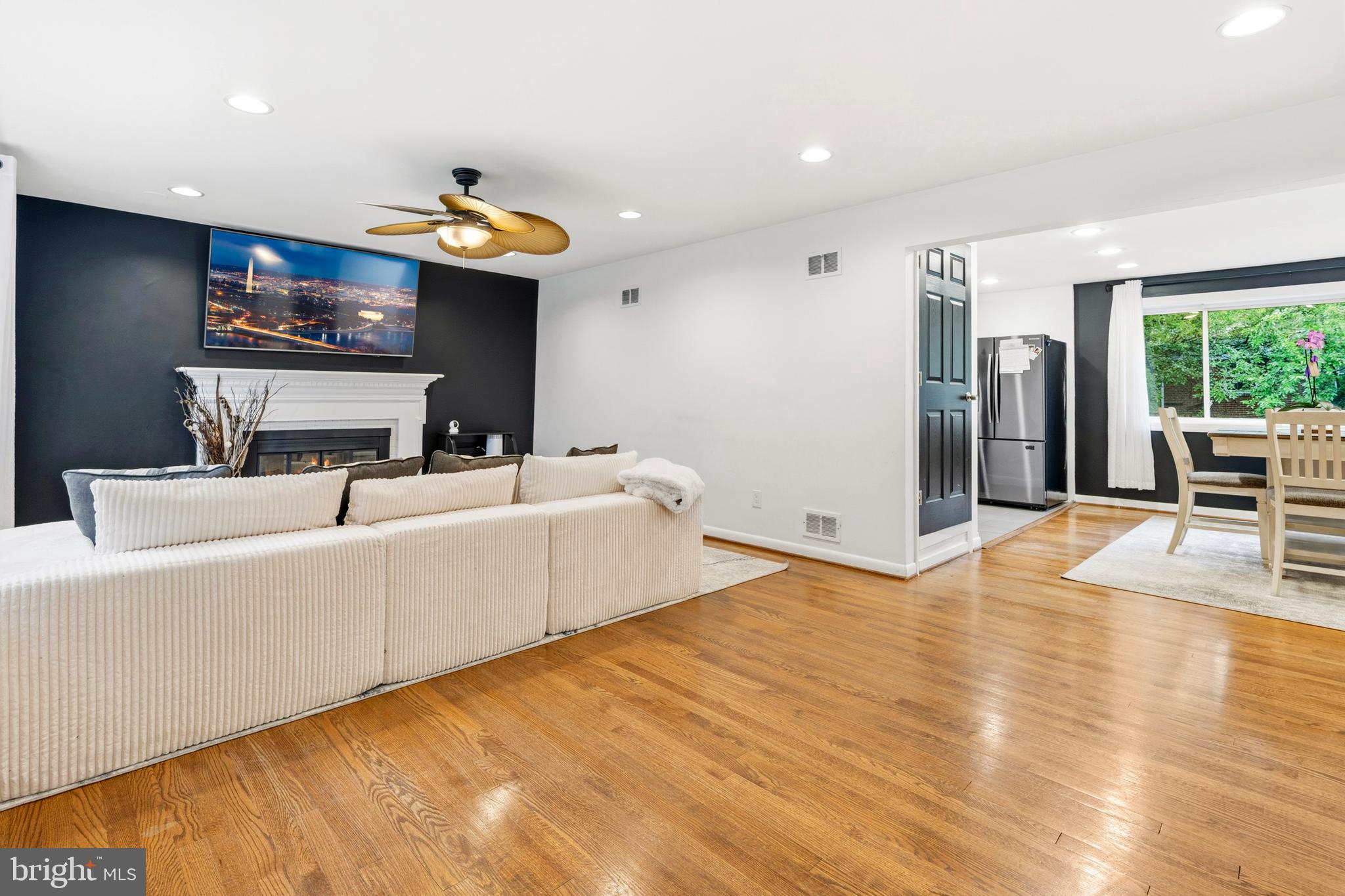 HILLANDALE FOREST - Residential