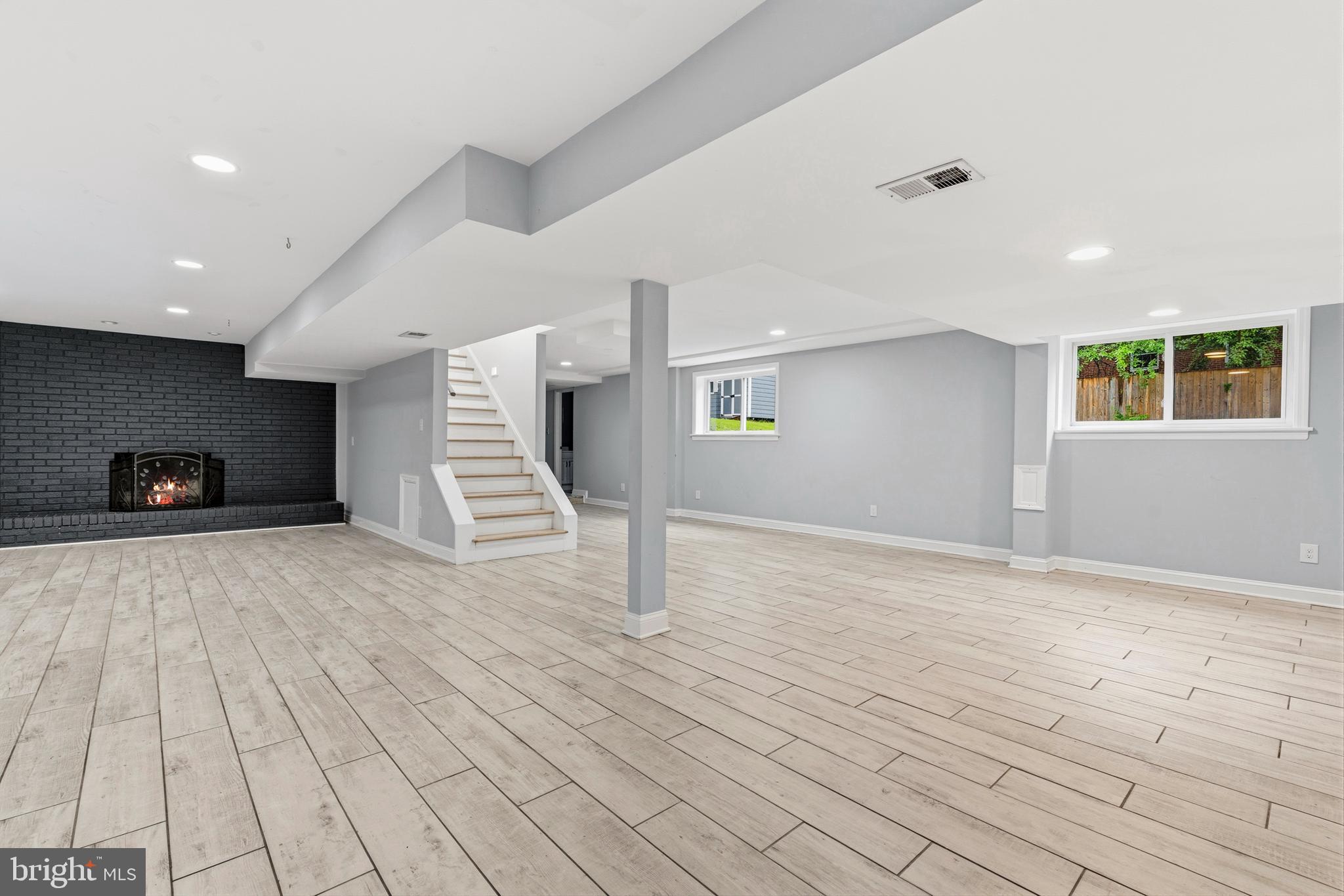 HILLANDALE FOREST - Residential